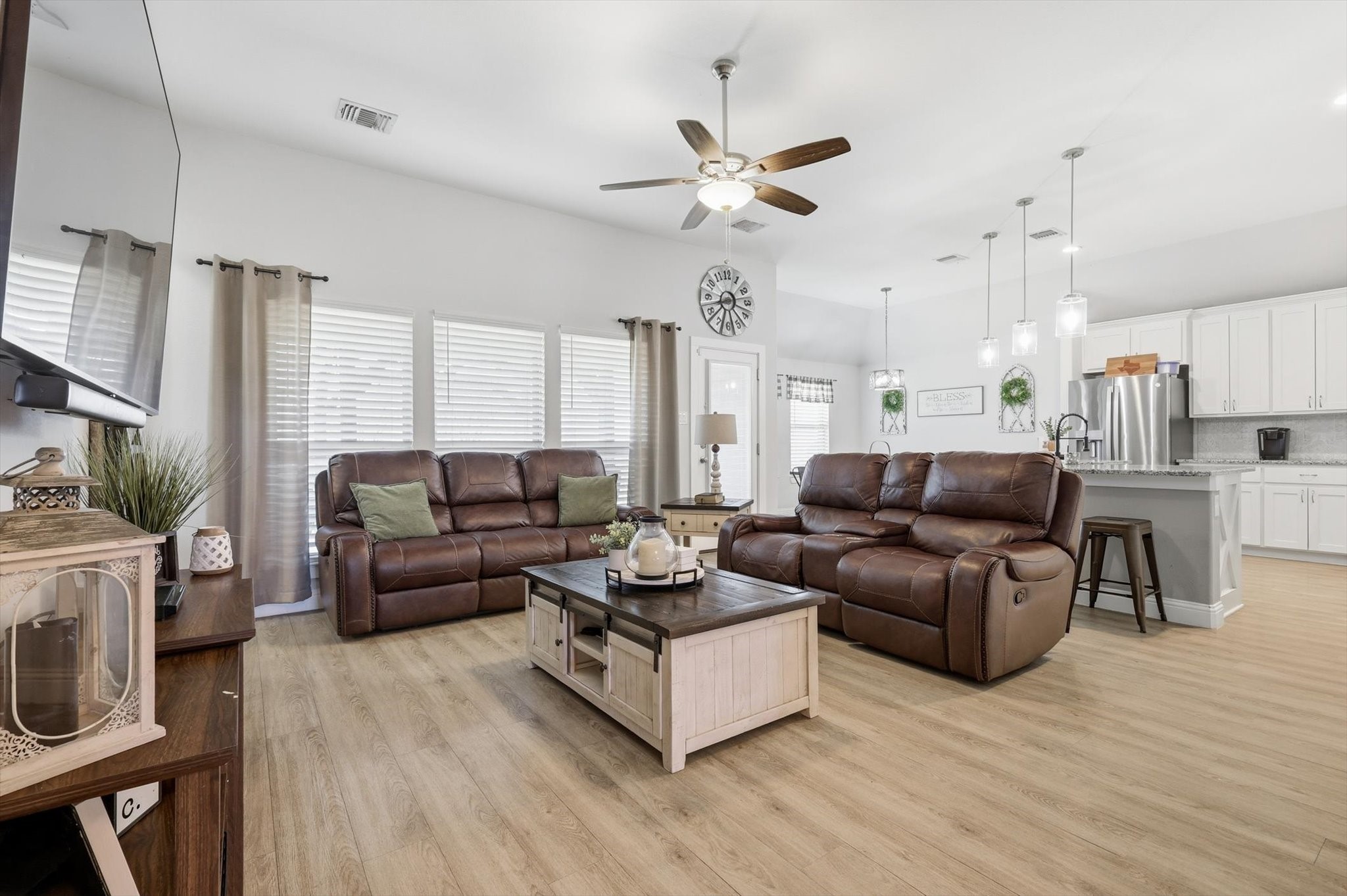 4101 Windmill Court, Sanger, TX, 76266