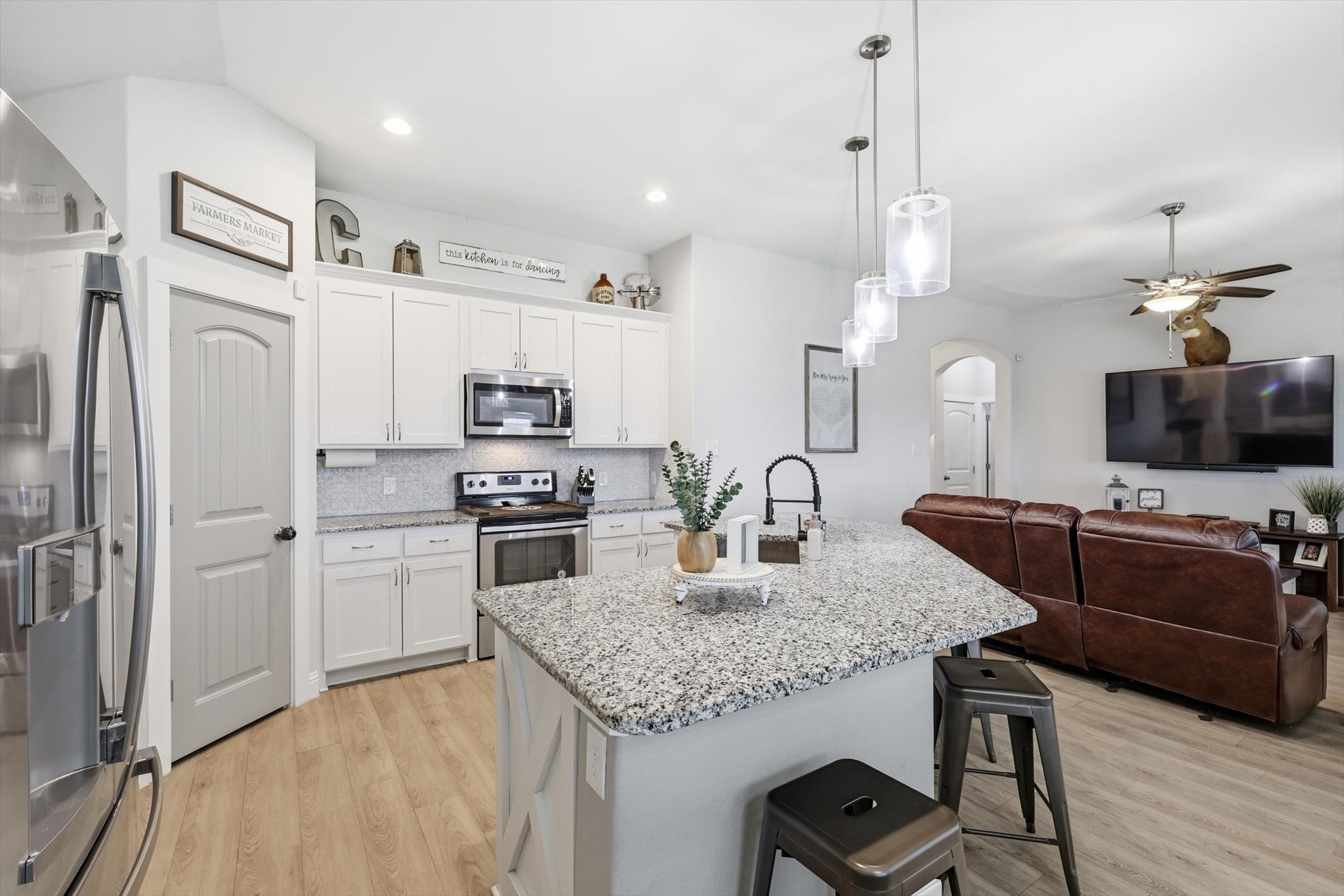 4101 Windmill Court, Sanger, TX, 76266