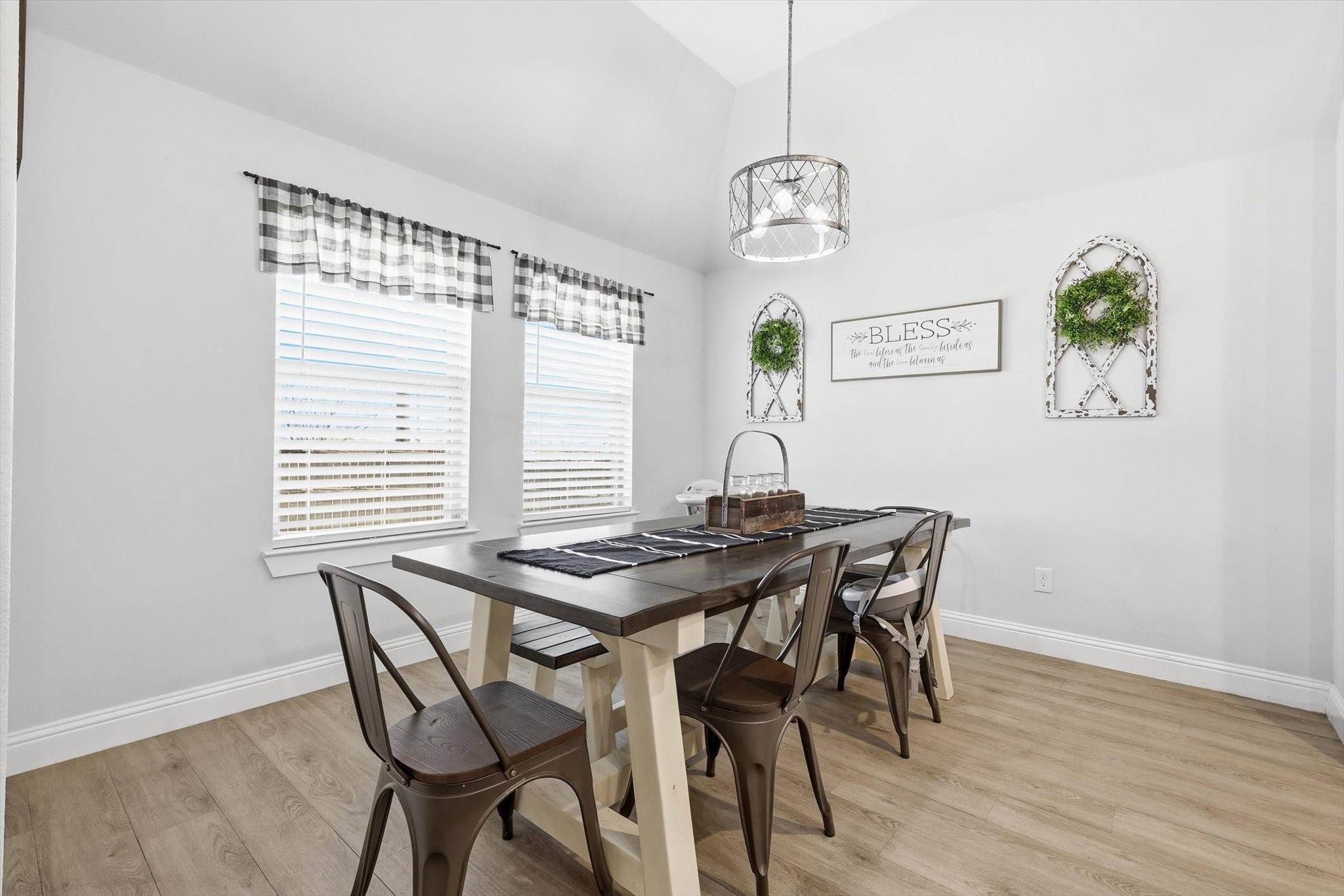 4101 Windmill Court, Sanger, TX, 76266
