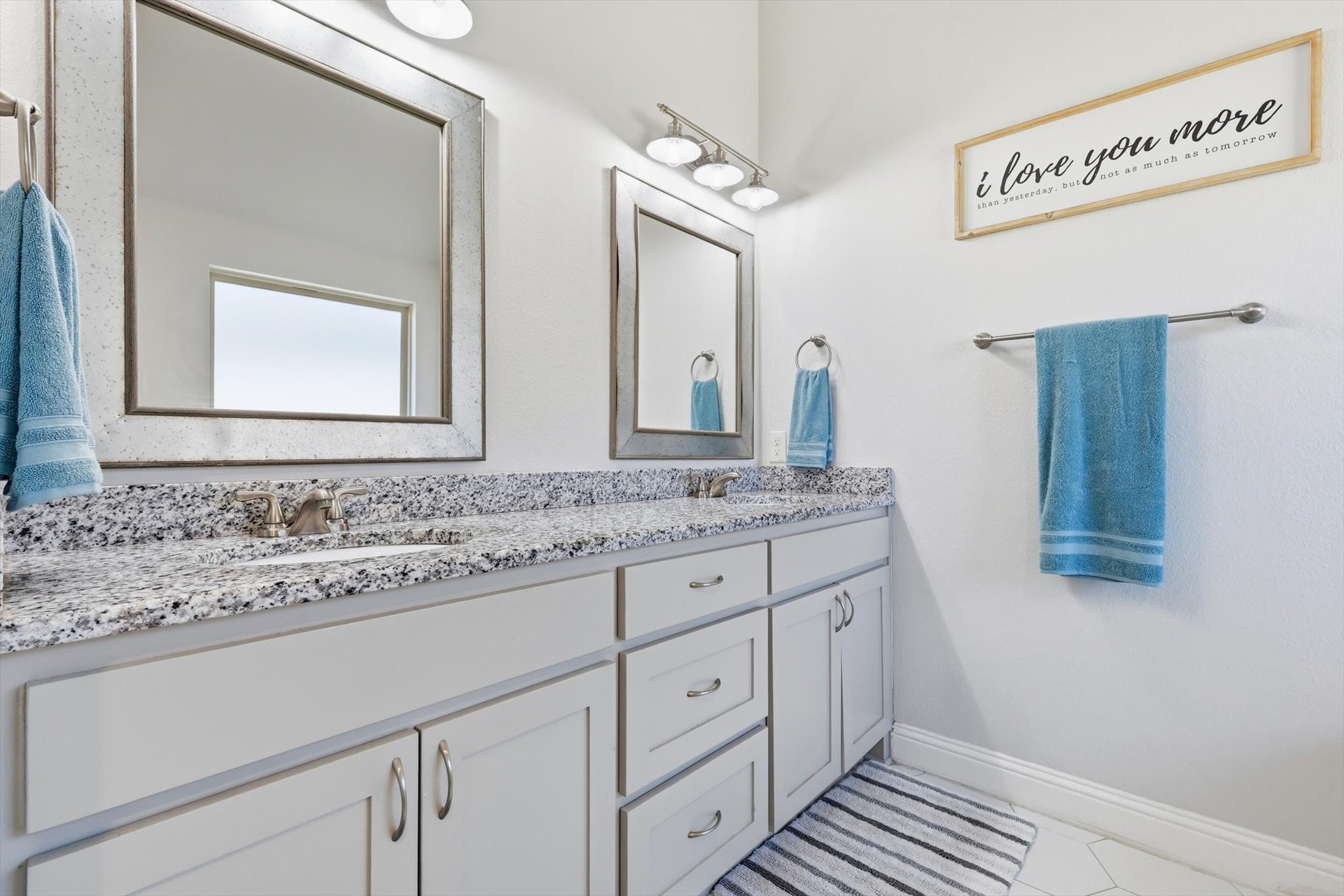 4101 Windmill Court, Sanger, TX, 76266