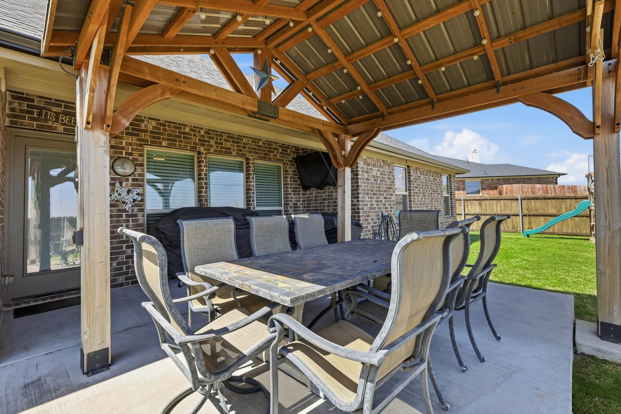 4101 Windmill Court, Sanger, TX, 76266