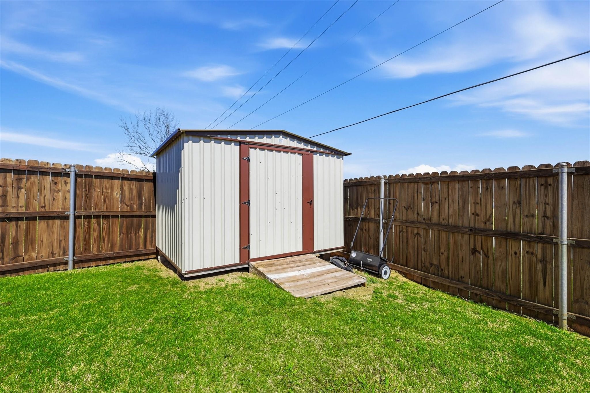 4101 Windmill Court, Sanger, TX, 76266