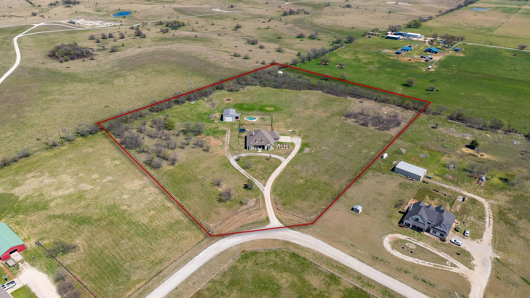 Property photo 01 of 5750 High Mesa Drive, Justin, TX 76247 | MLS #21215783
