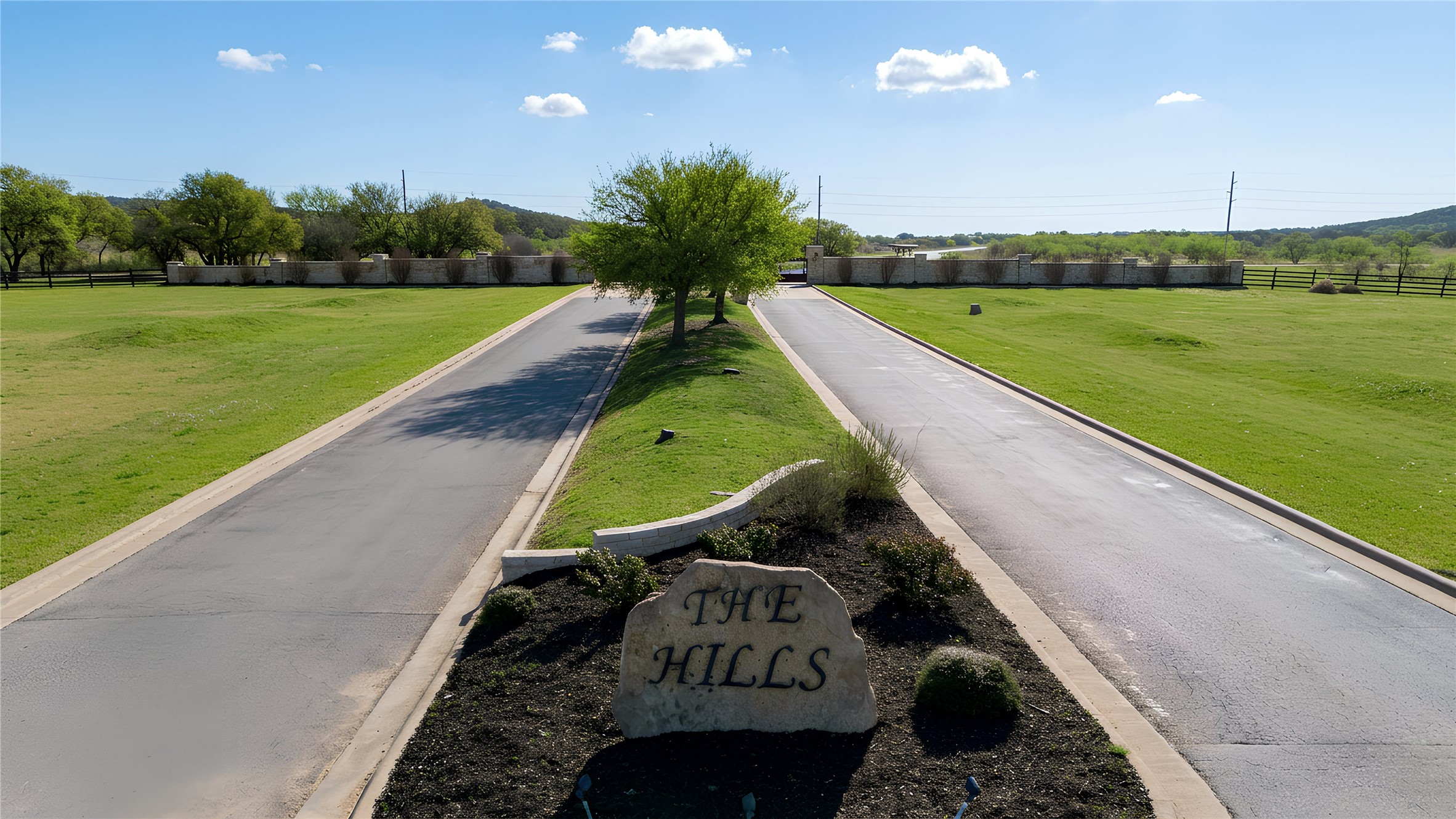 Property photo 01 of 1620 Canyon Wren Loop, Graford, TX 76449 | MLS #21215798