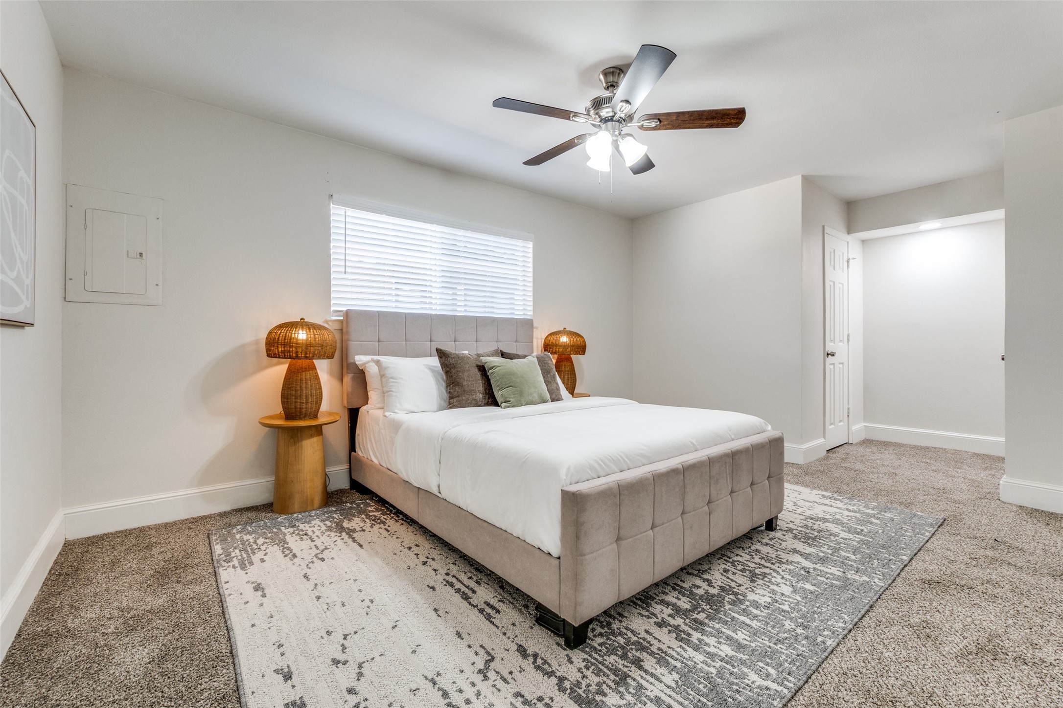 10211 Regal Oaks Drive UNIT&nbsp;120, Dallas, TX, 75230