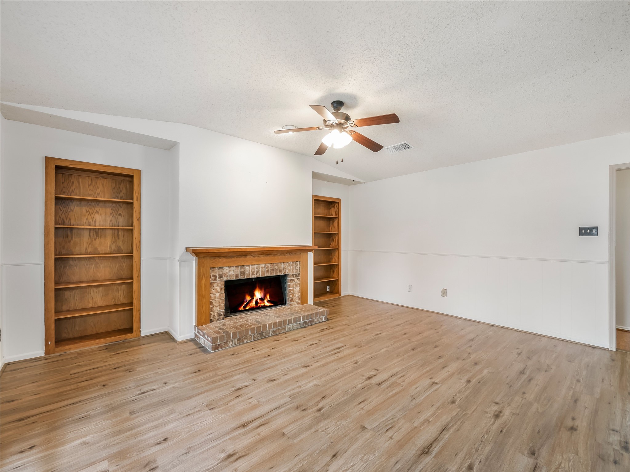 269 E Ridgegate Drive, Garland, TX, 75040