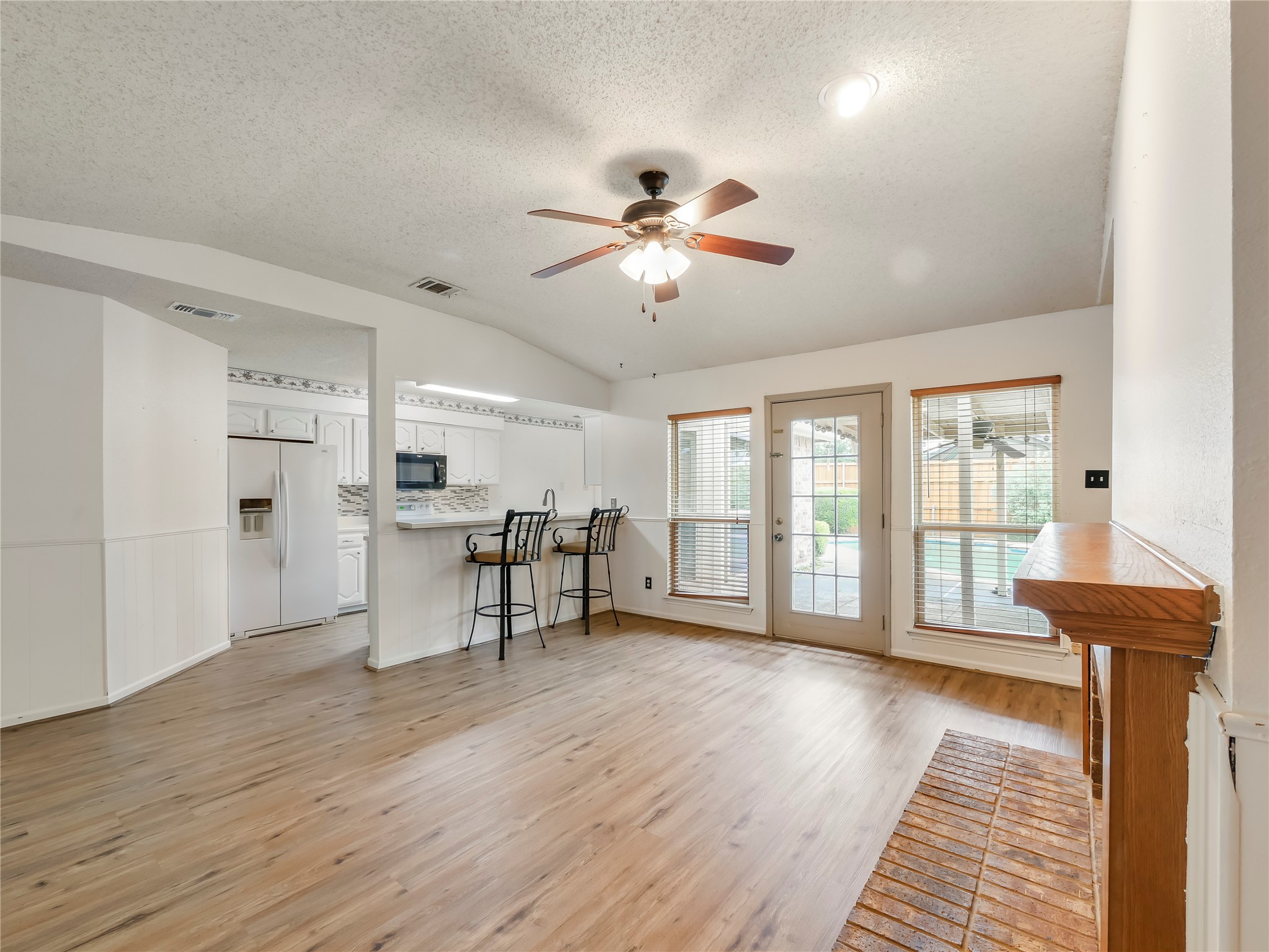 269 E Ridgegate Drive, Garland, TX, 75040