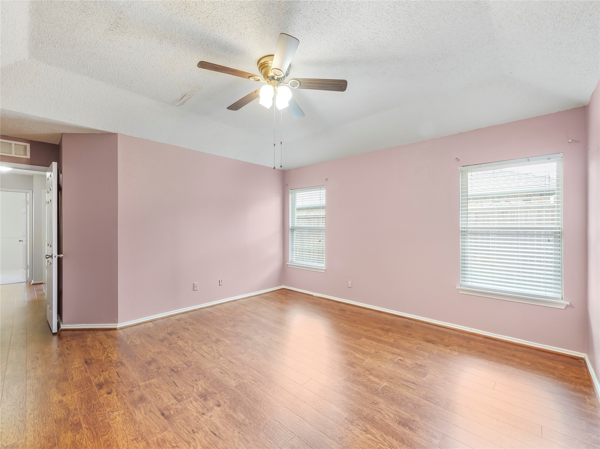 269 E Ridgegate Drive, Garland, TX, 75040