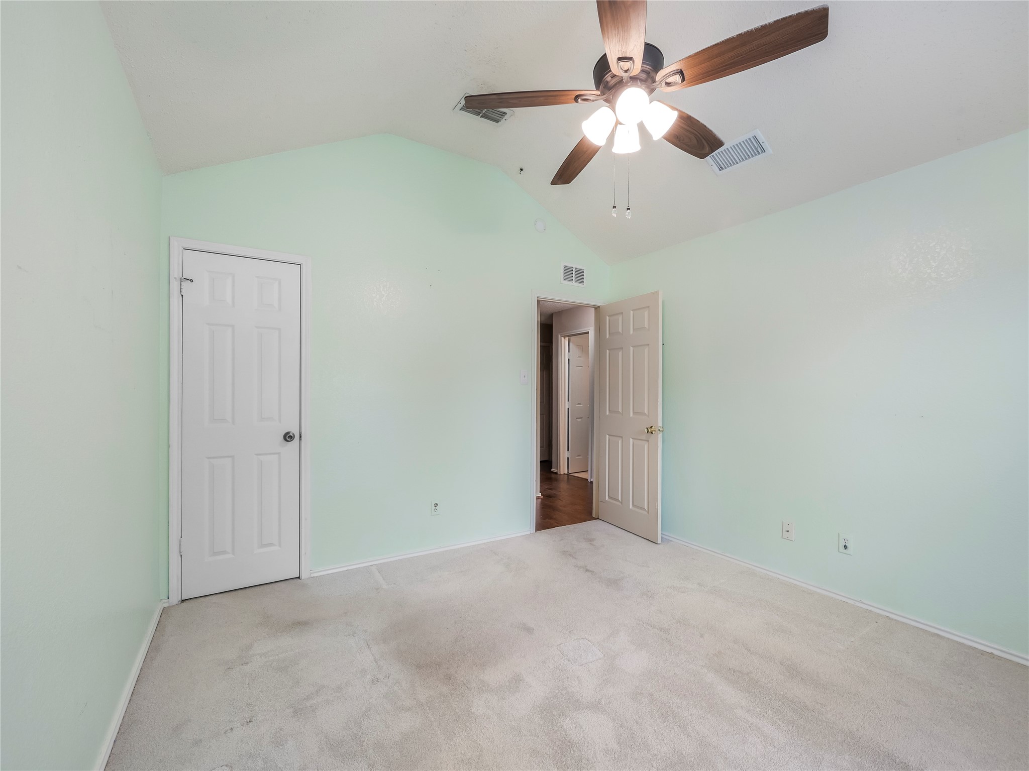 269 E Ridgegate Drive, Garland, TX, 75040