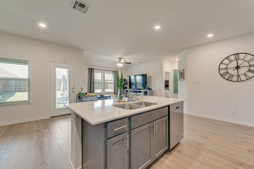 811 Dove Haven Way, Lavon, TX, 75166