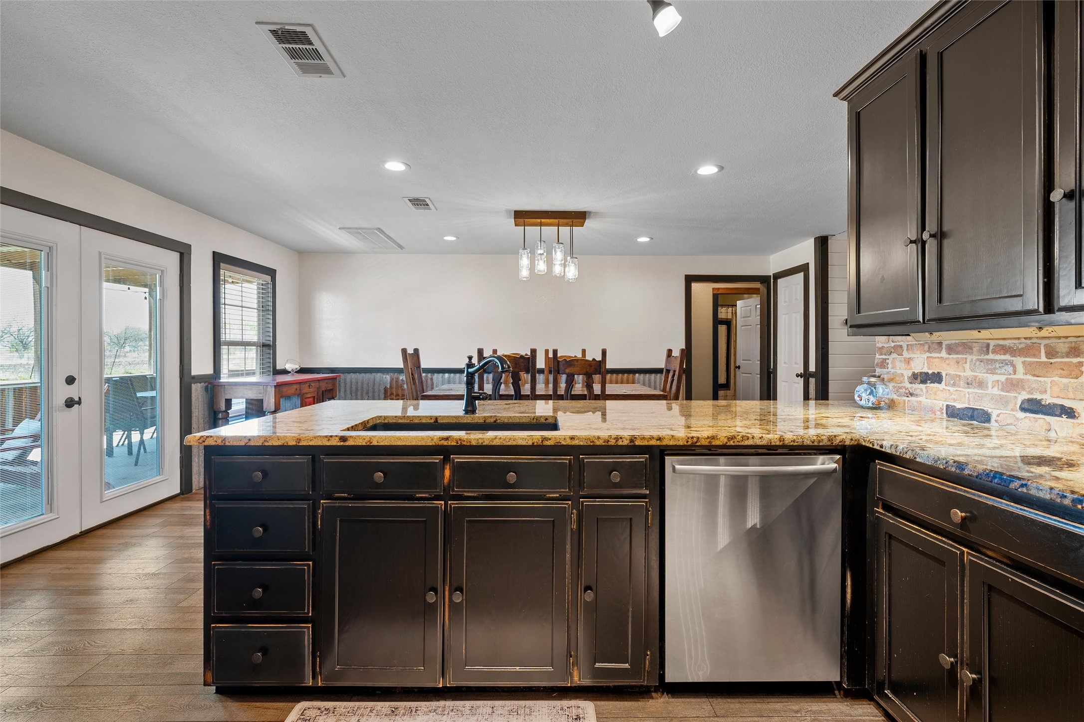 248 Palisades Road, Woodway, TX, 76712