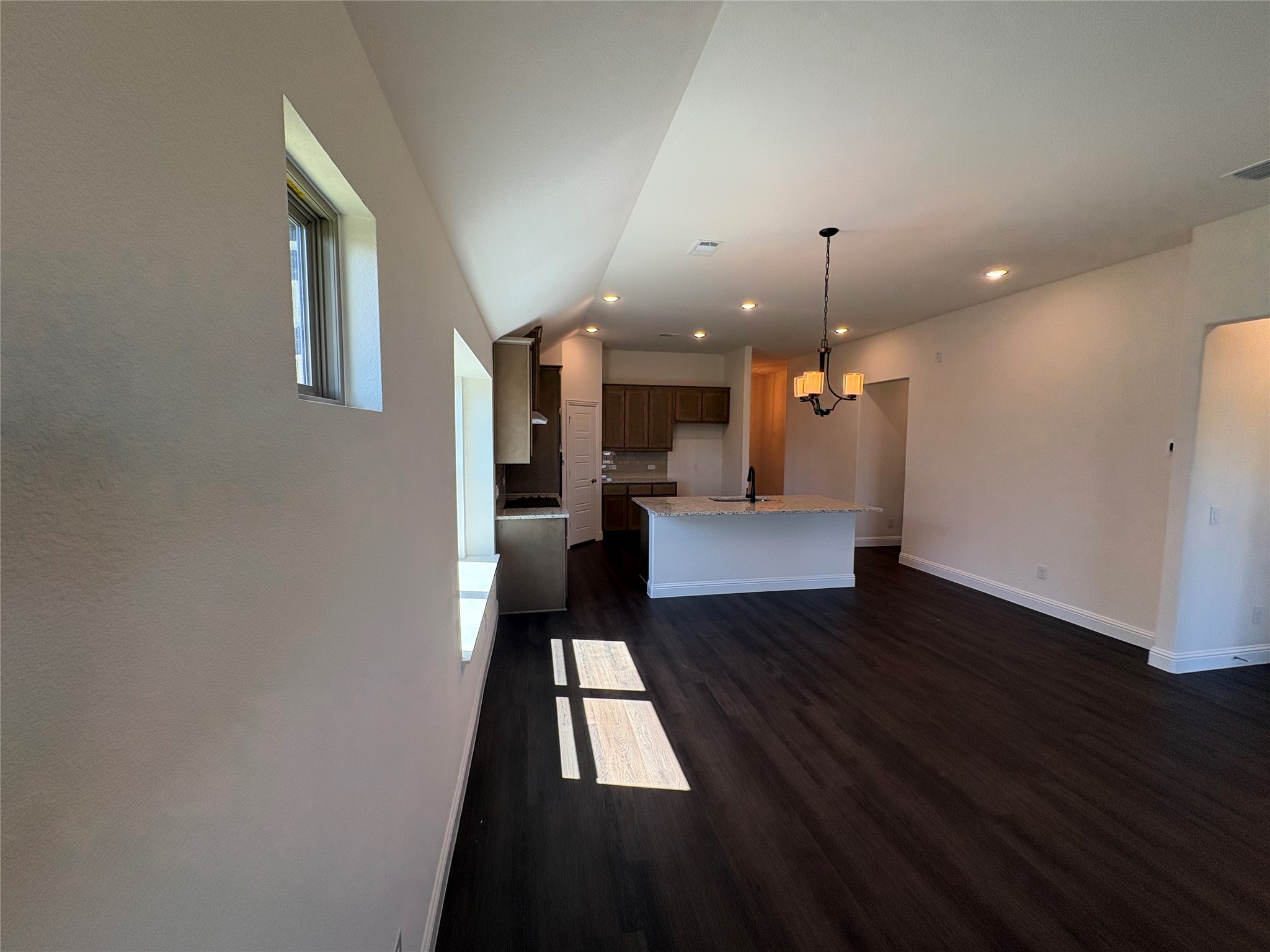 589 Mb S Way, Pilot Point, TX, 76258