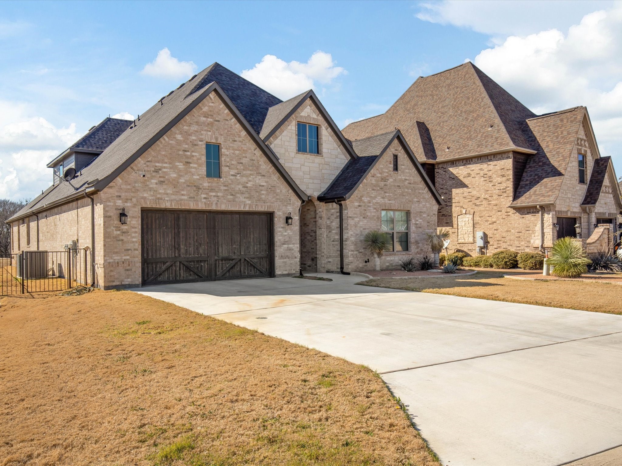 Property photo 02 of 2419 Portwood Way Fort, Worth, TX 76179 | MLS #21216346