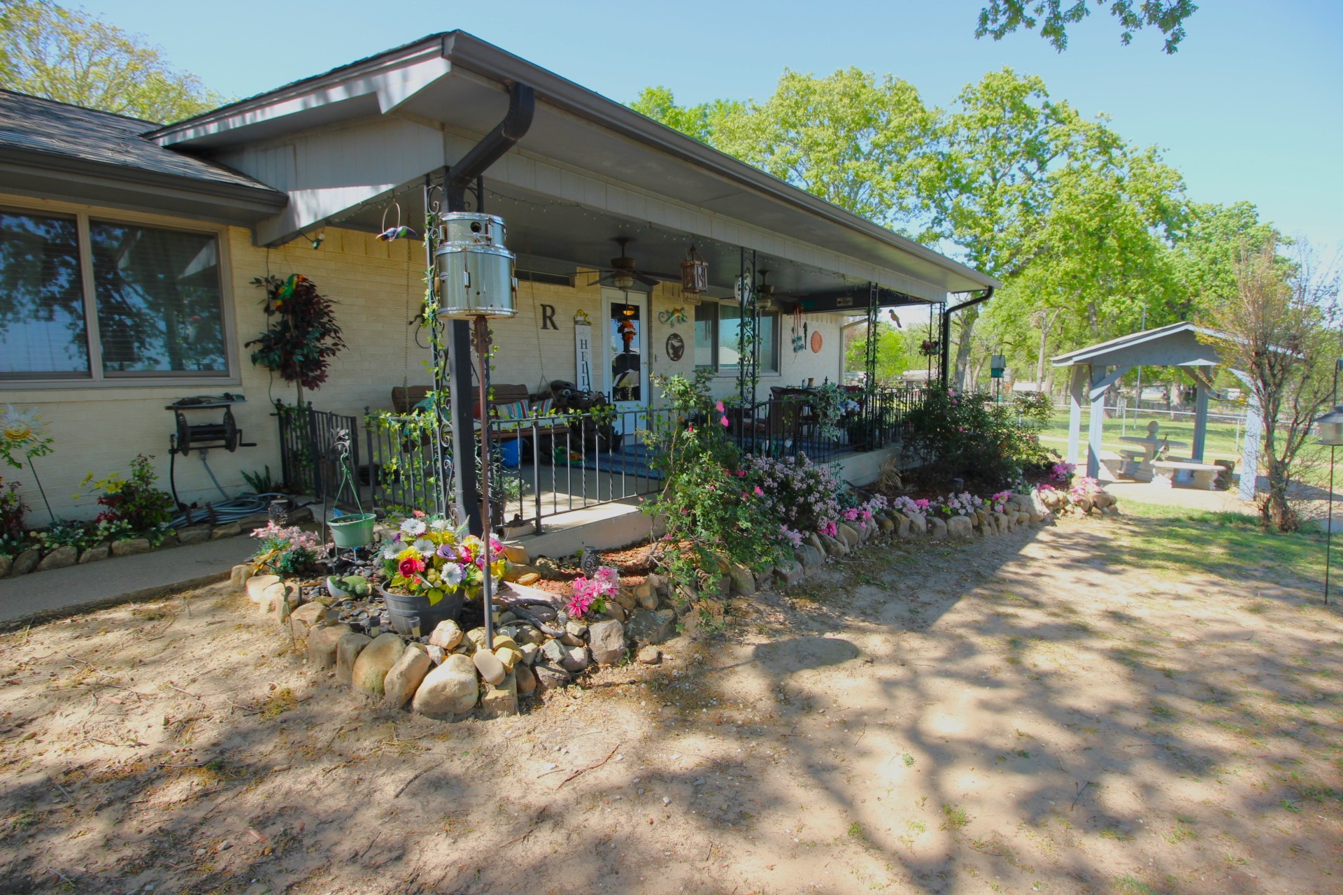 Property photo 03 of 205 Mason Drive Seven, Points, TX 75143 | MLS #21216924