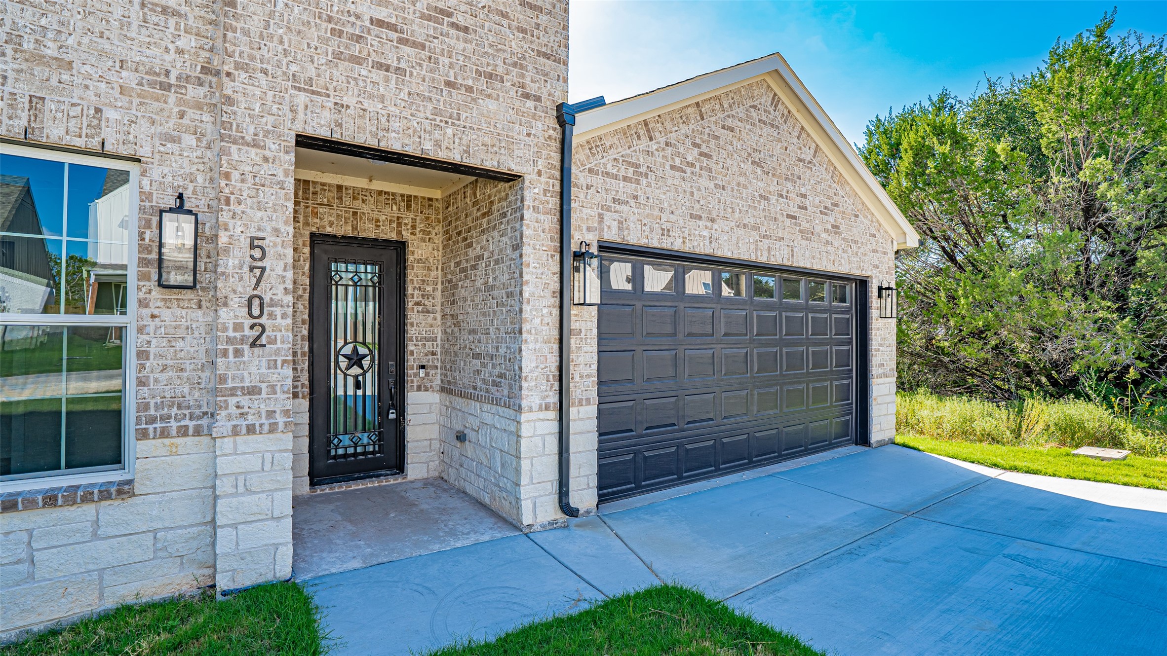 5702 Barkridge Drive, Granbury, TX, 76048