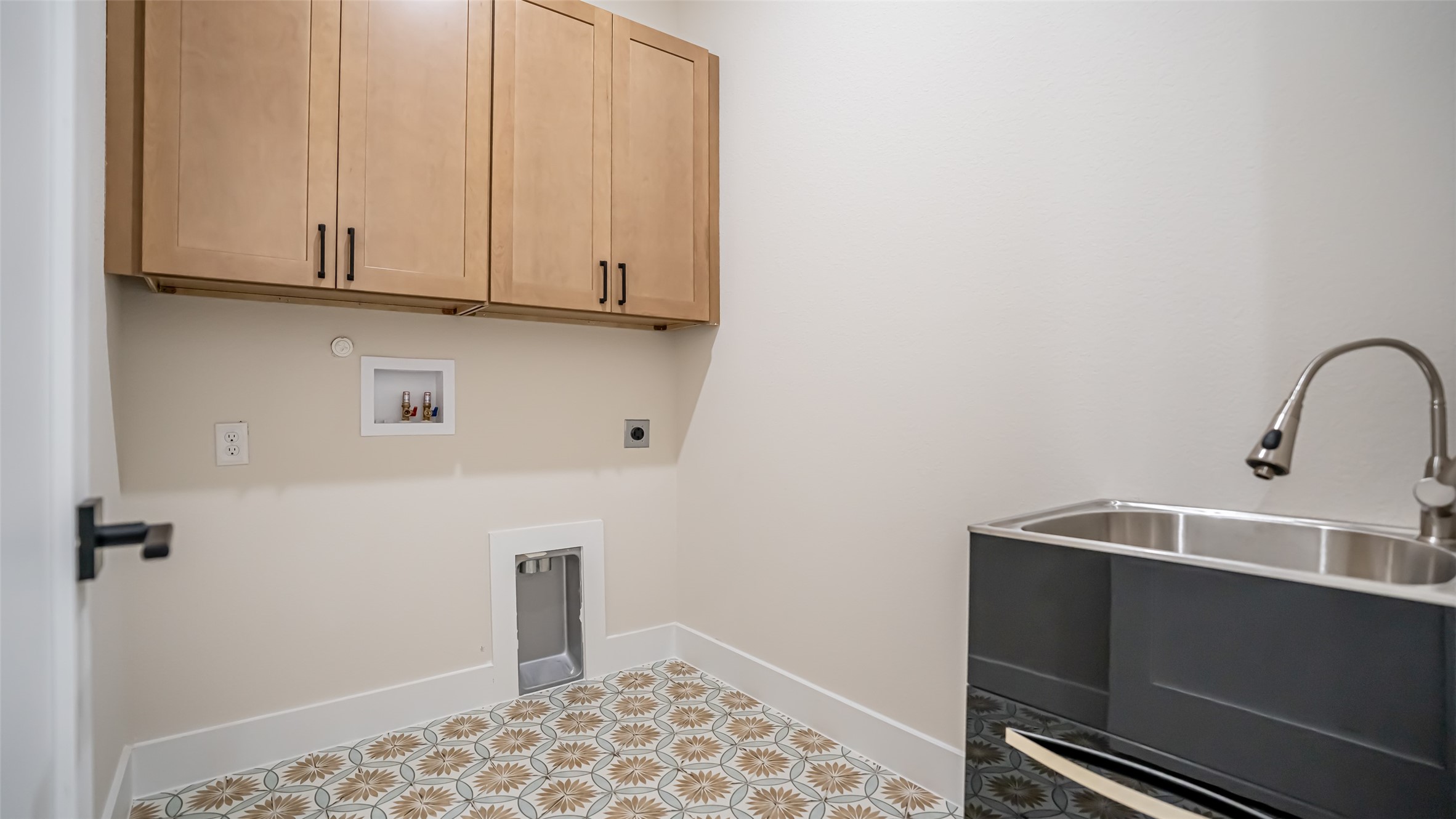 5702 Barkridge Drive, Granbury, TX, 76048