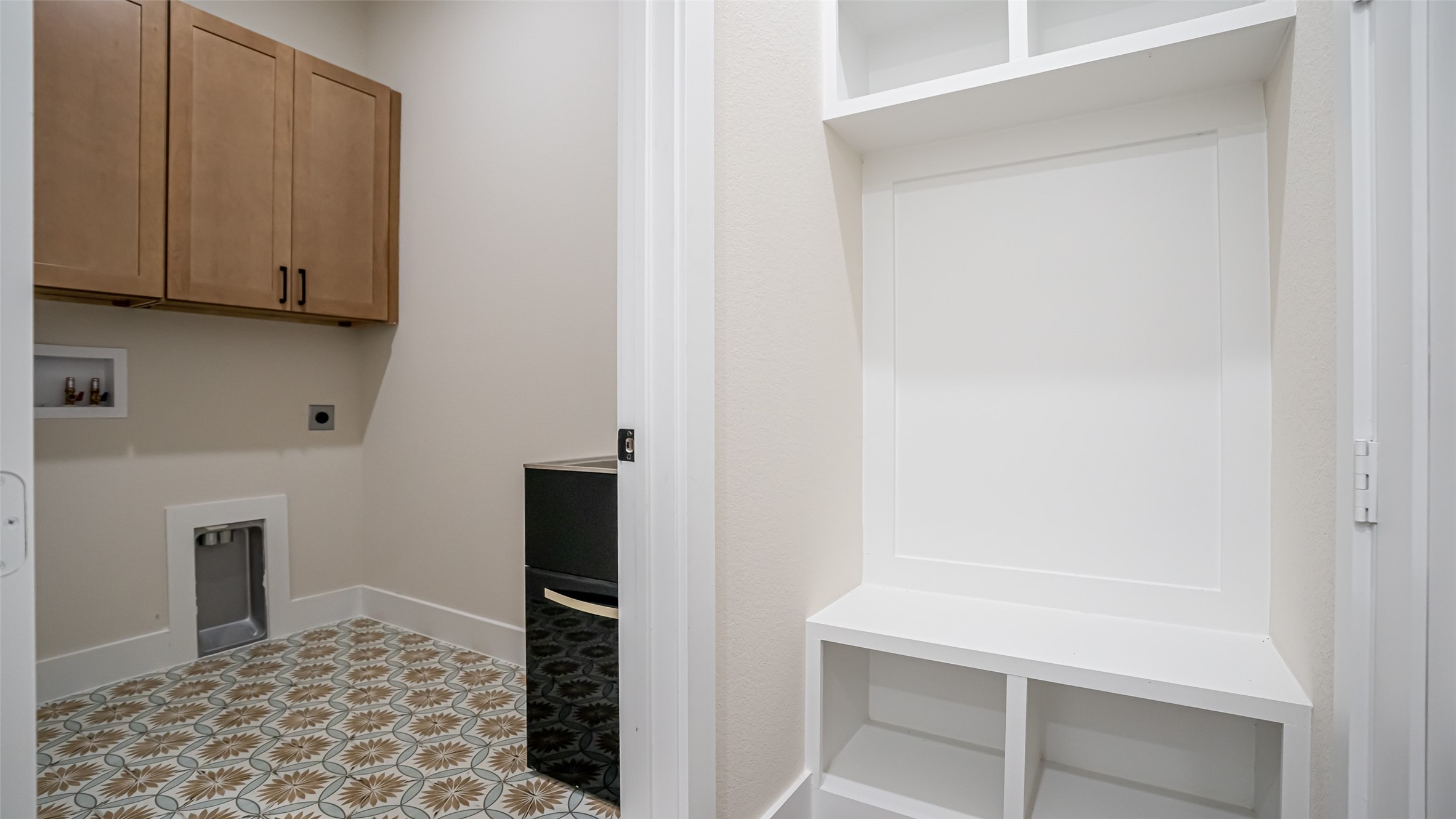 5702 Barkridge Drive, Granbury, TX, 76048