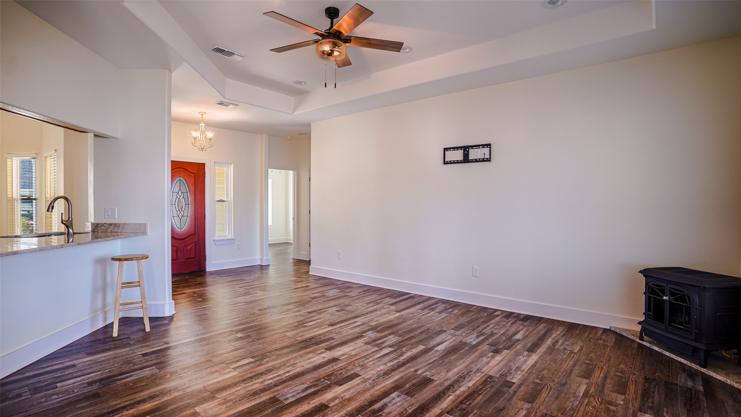 Property photo 03 of 2109 Micah Drive Mt, Pleasant, TX 75455 | MLS #21217053