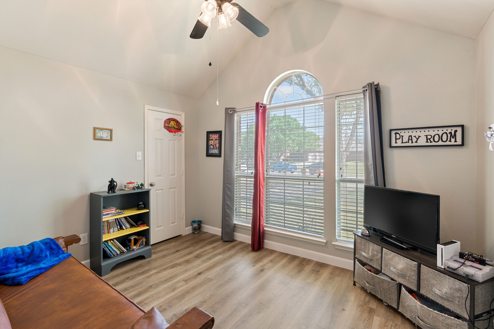 416 Love Bird Lane, Murphy, TX, 75094