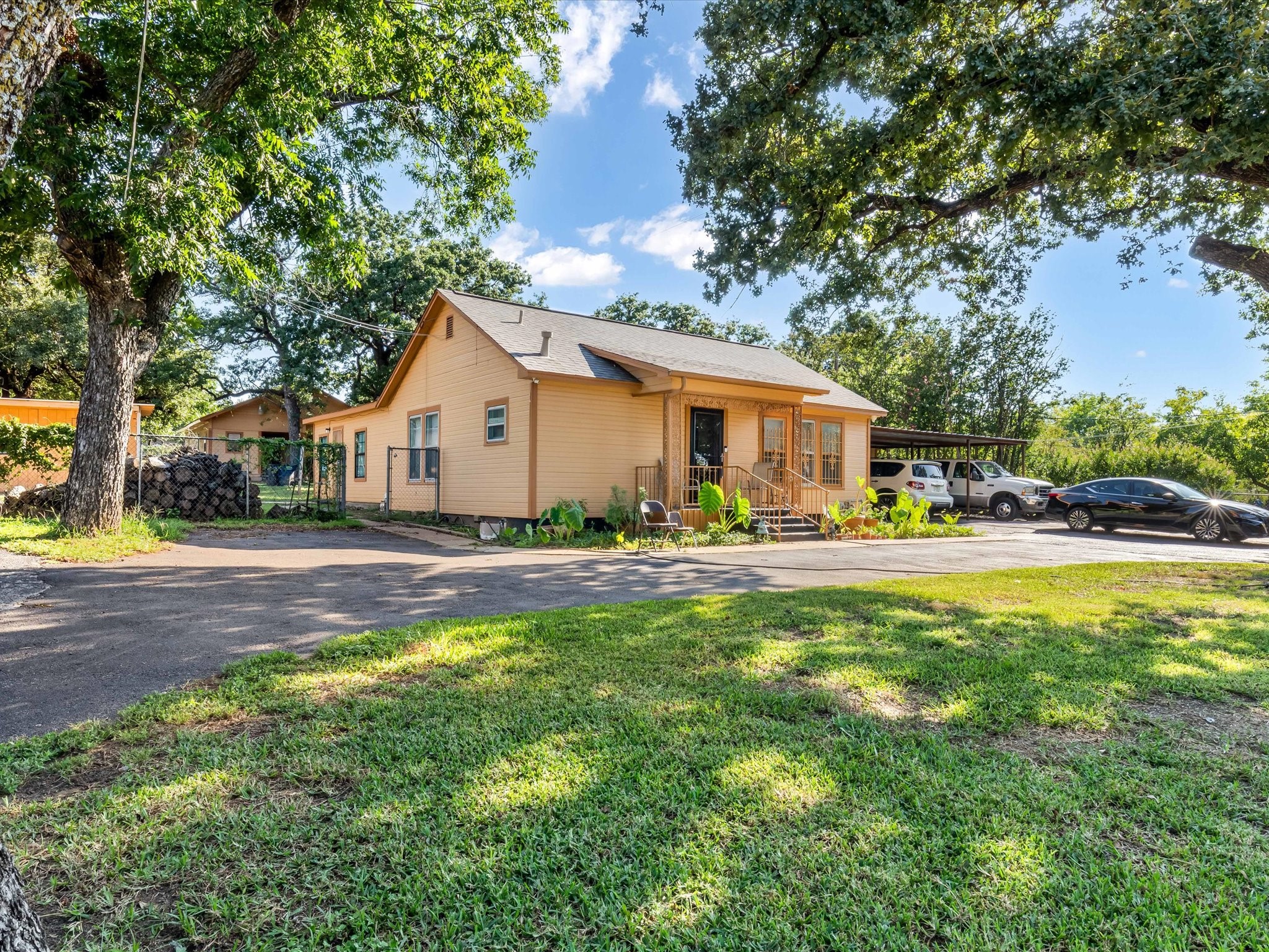 3002 Mecca Street, Fort Worth, TX, 76119
