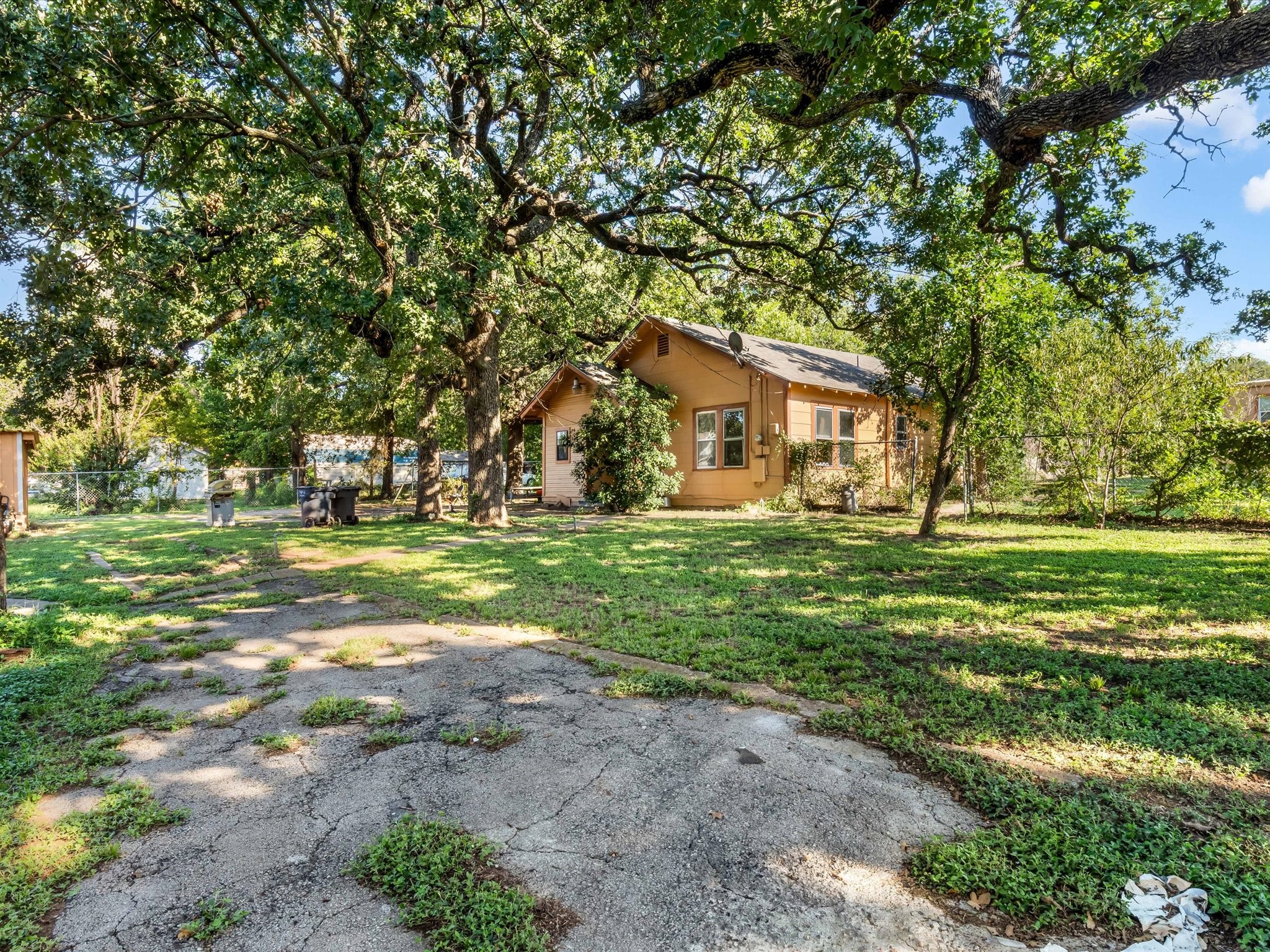 3002 Mecca Street, Fort Worth, TX, 76119