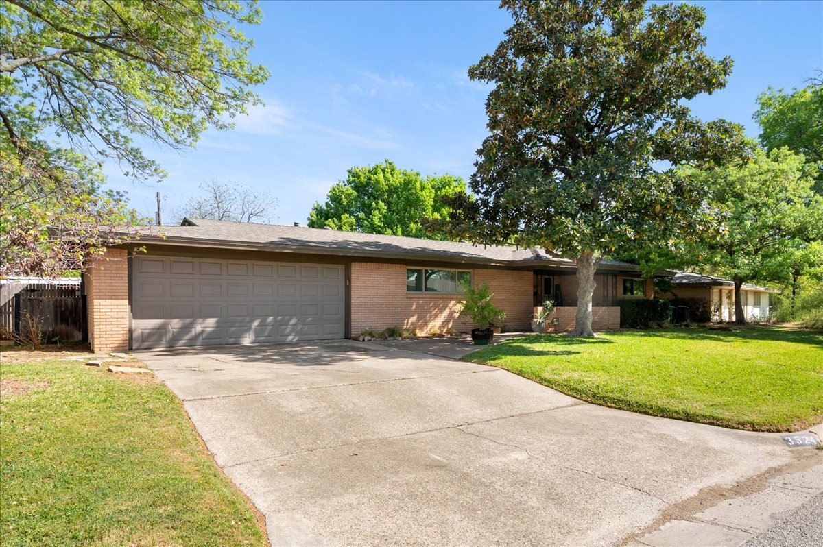 Property photo 04 of 3524 Wooten Drive Fort, Worth, TX 76133 | MLS #21217241