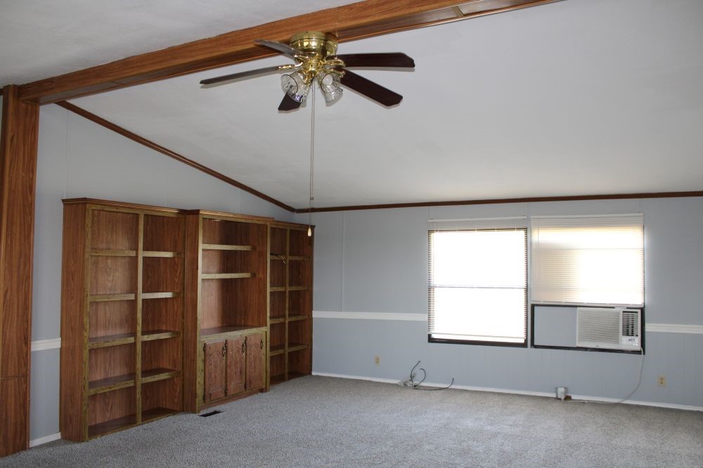 Property photo 04 of 8644 Dustin Drive, Quinlan, TX 75474 | MLS #21217265