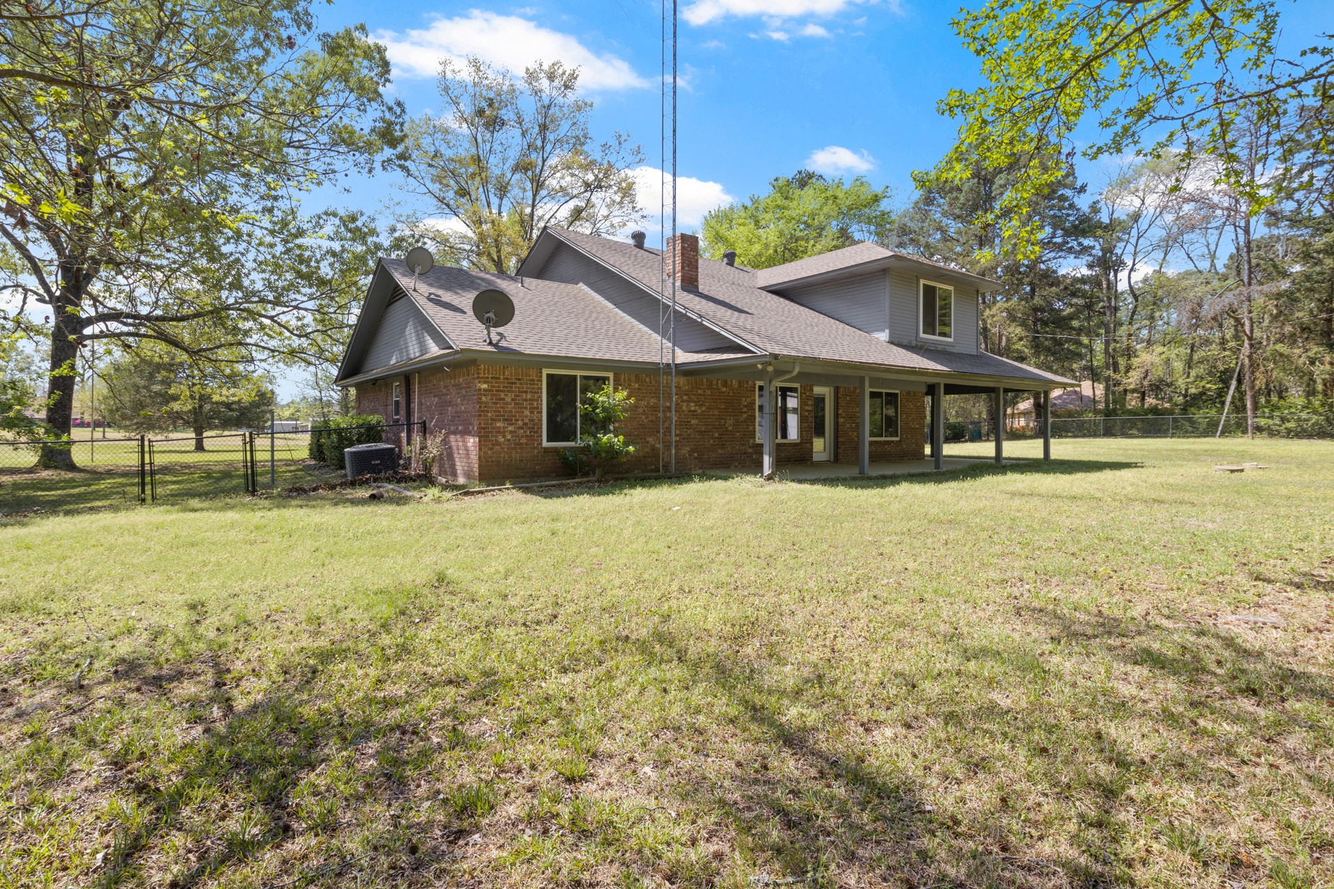 366 County Road 1740, Mt Pleasant, TX, 75455