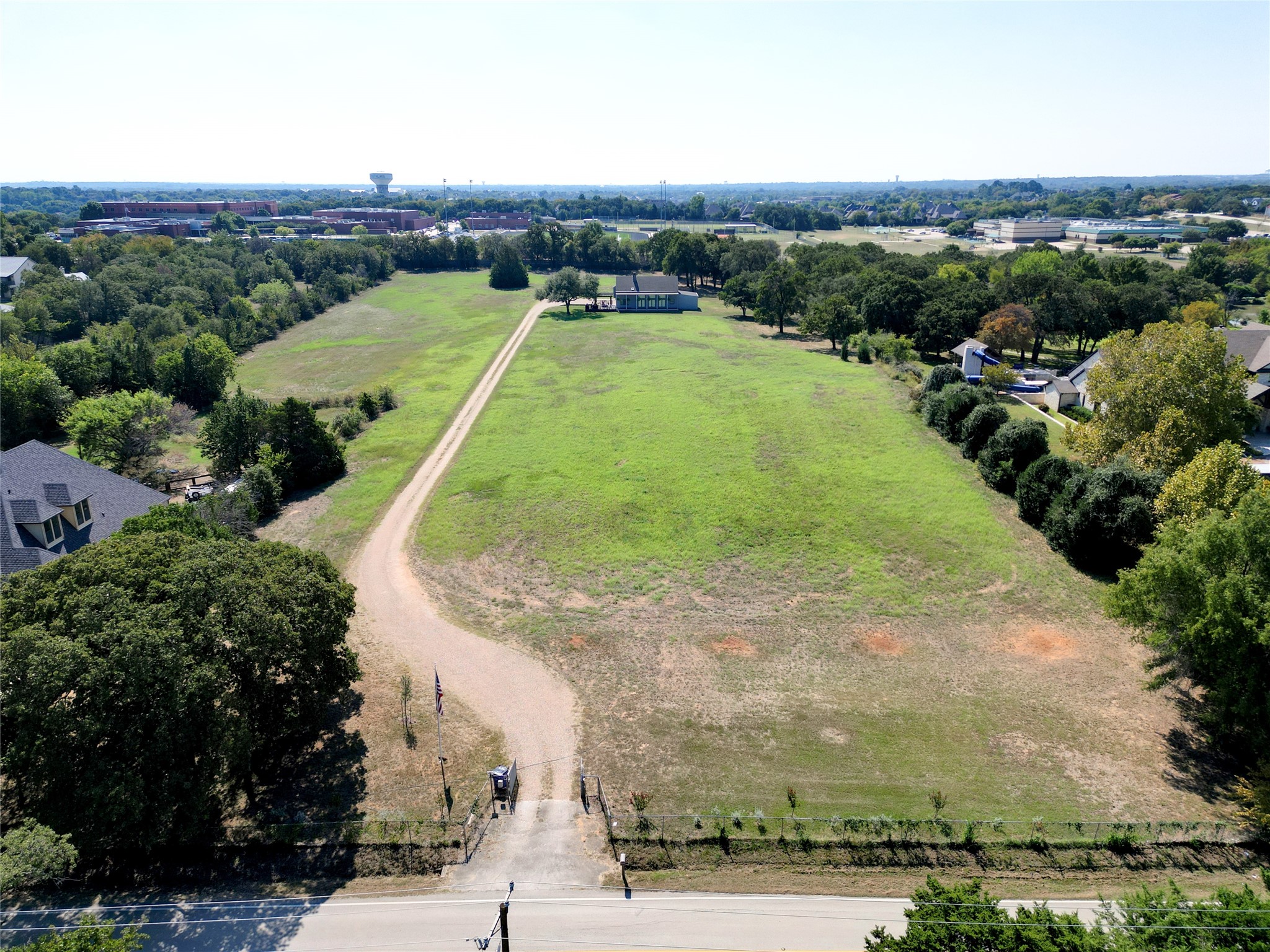Property photo 01 of 459 W Highland Street, Southlake, TX 76092 | MLS #21217934
