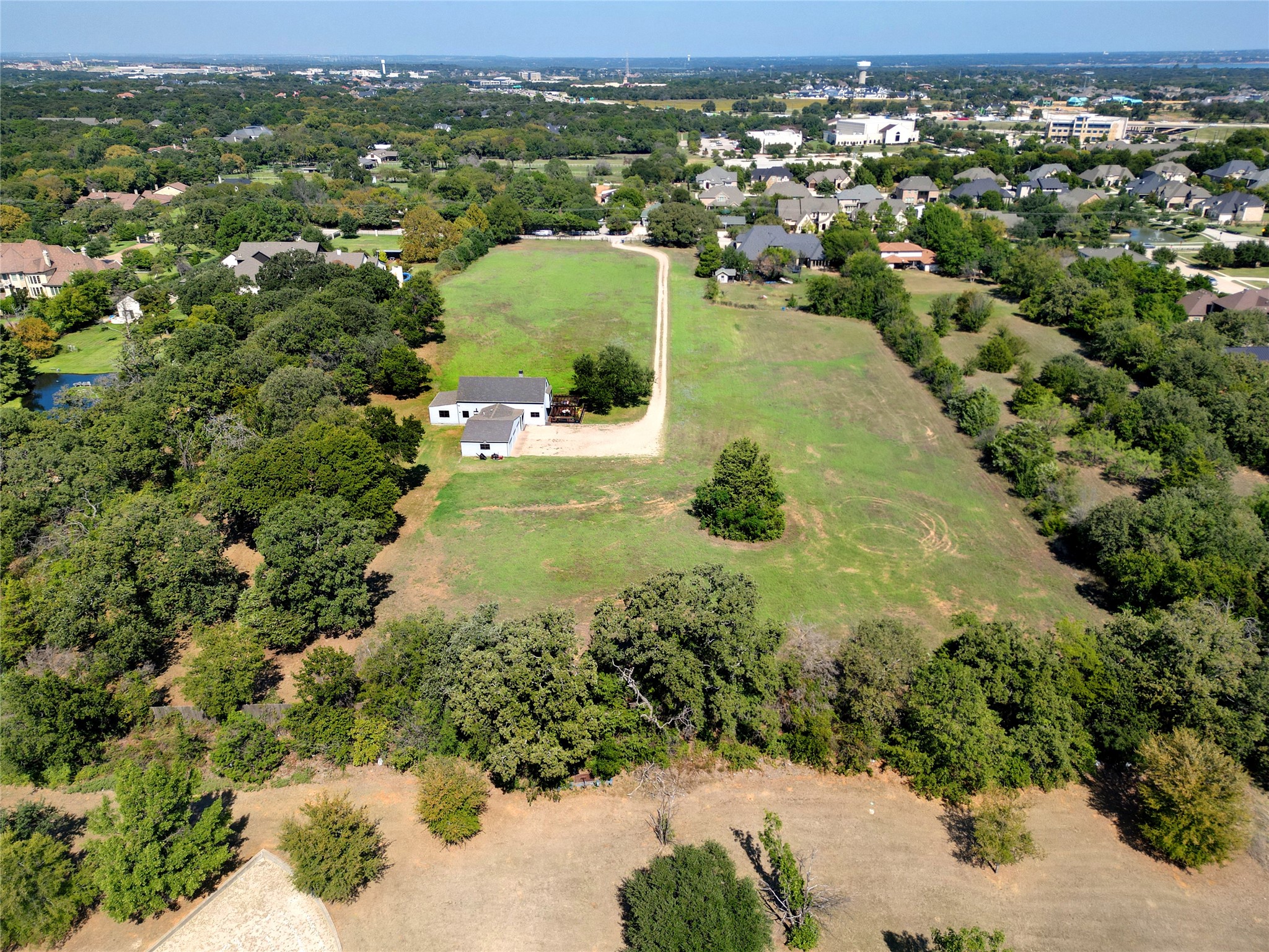 Property photo 02 of 459 W Highland Street, Southlake, TX 76092 | MLS #21217934