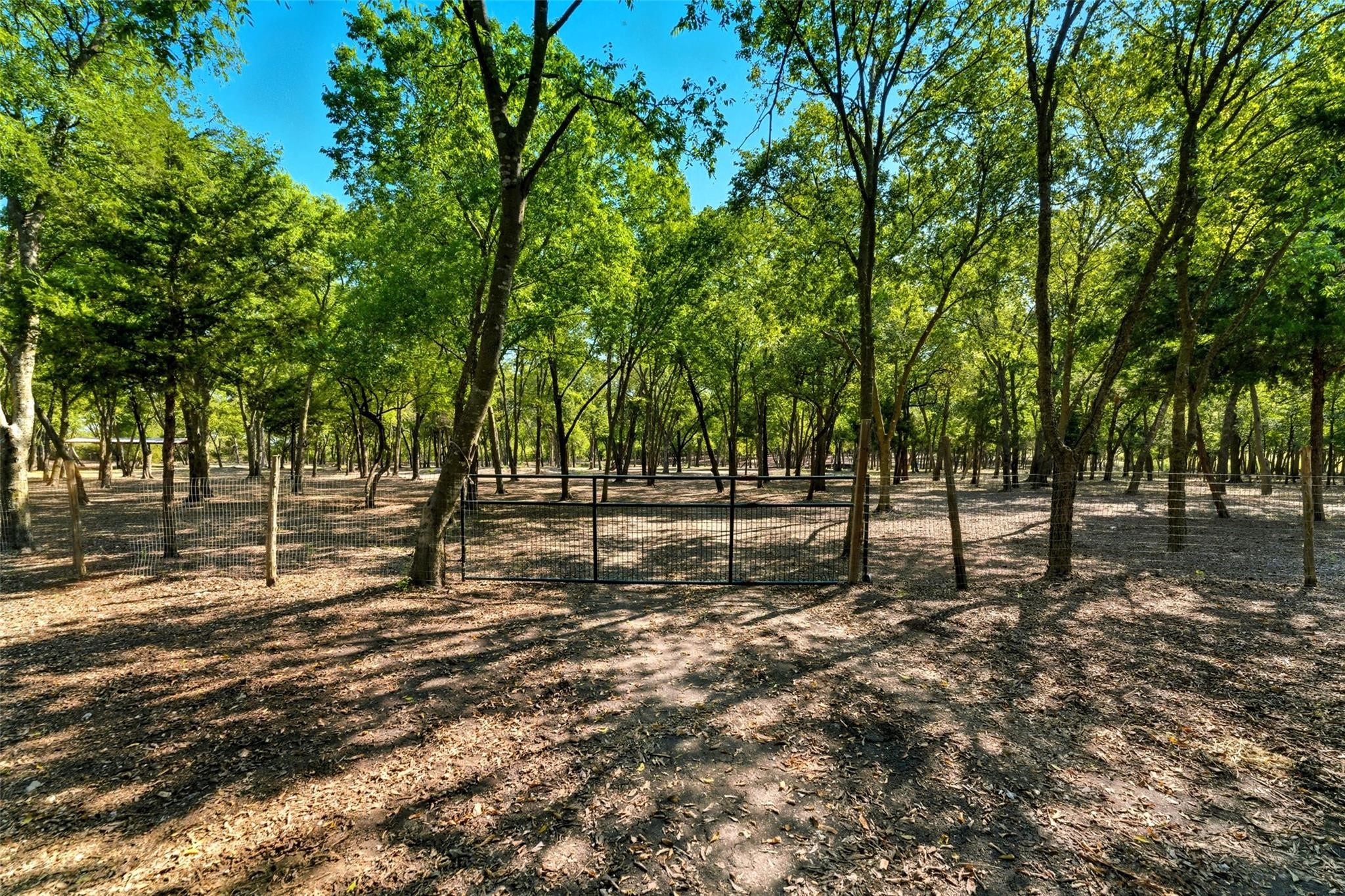 1431 Fm 85, Ennis, TX, 75119