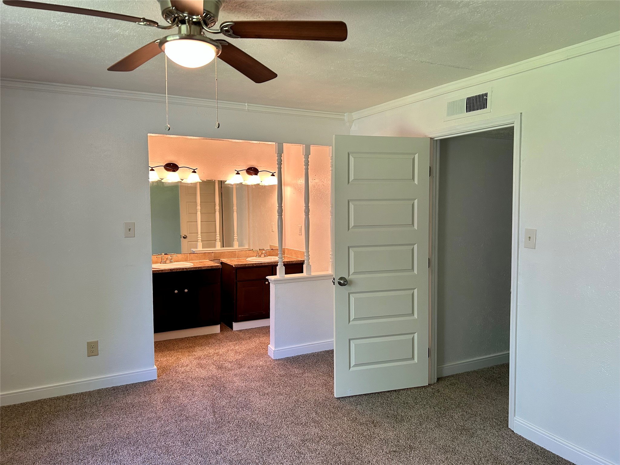 3816 Seven Gables Street, Fort Worth, TX, 76133