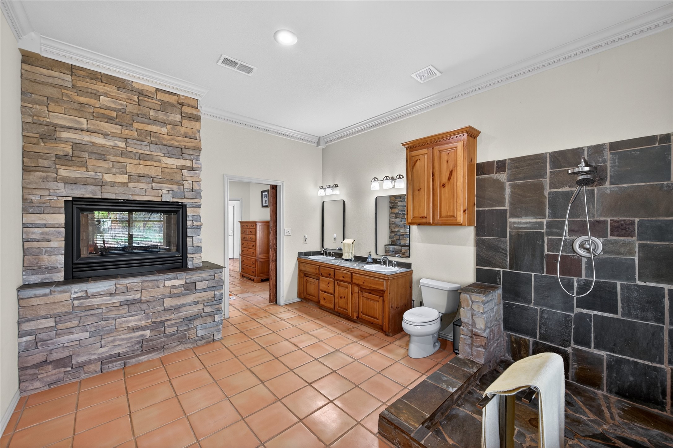 411 Valley Road, Weatherford, TX, 76087