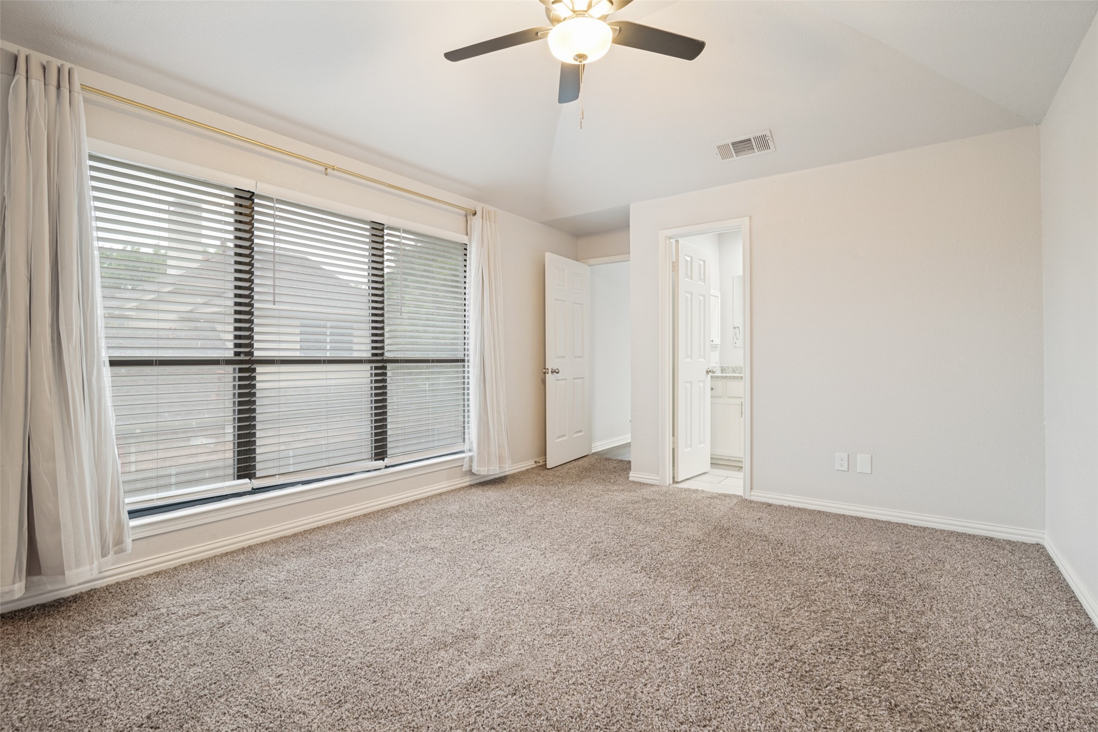 521 Clear Springs Drive, Mesquite, TX, 75150