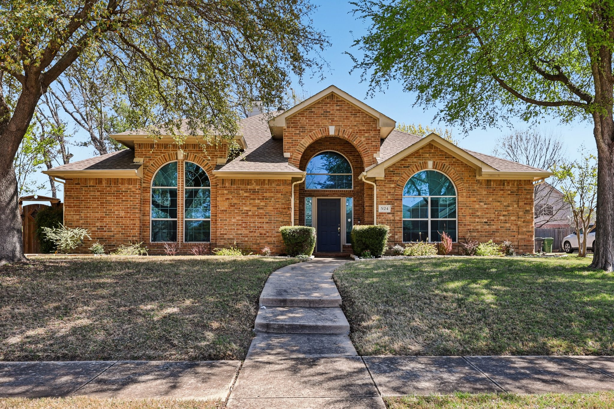 Property photo 01 of 524 Jasmine Drive, Murphy, TX 75094 | MLS #21218625