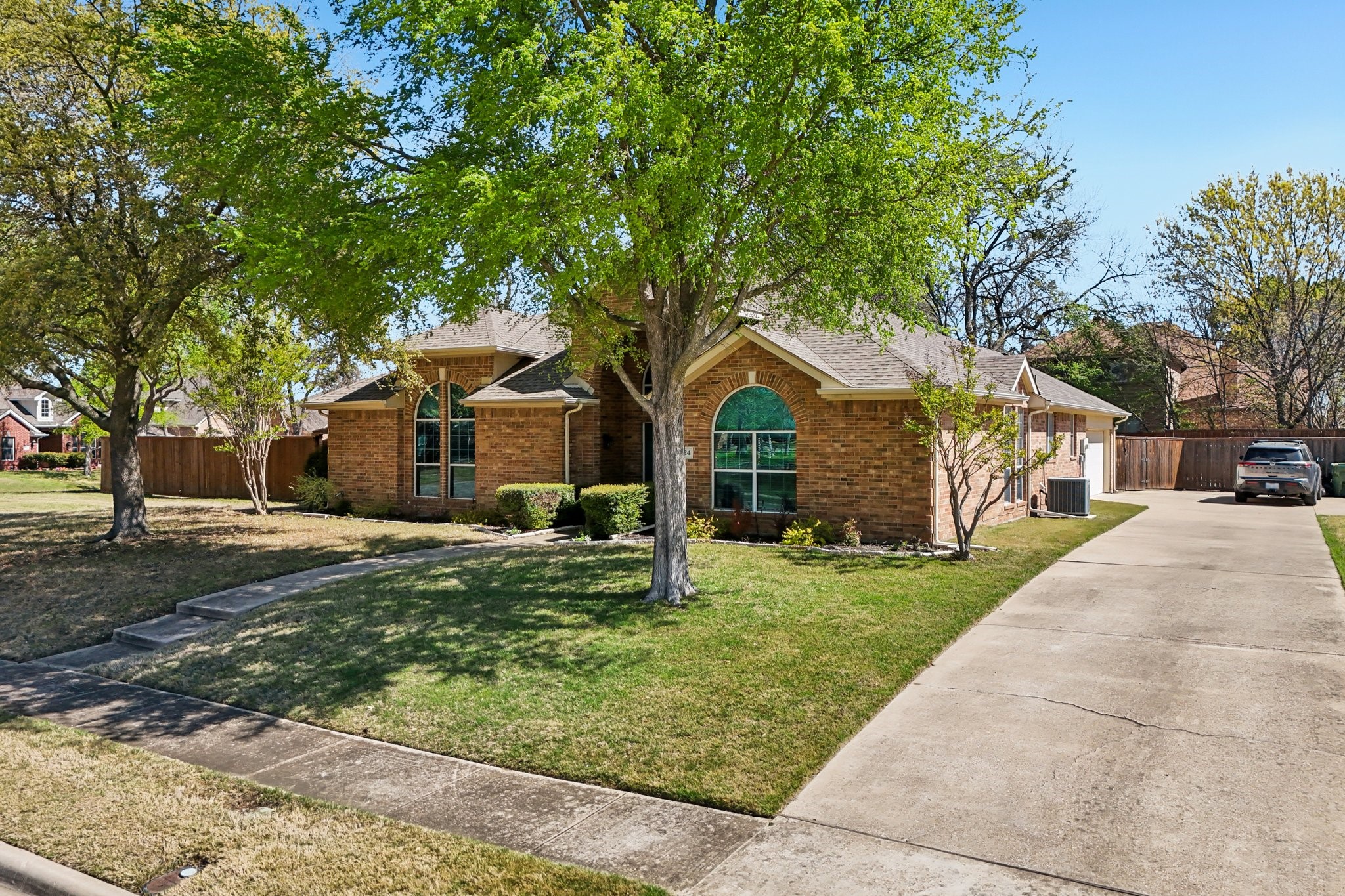 Property photo 04 of 524 Jasmine Drive, Murphy, TX 75094 | MLS #21218625