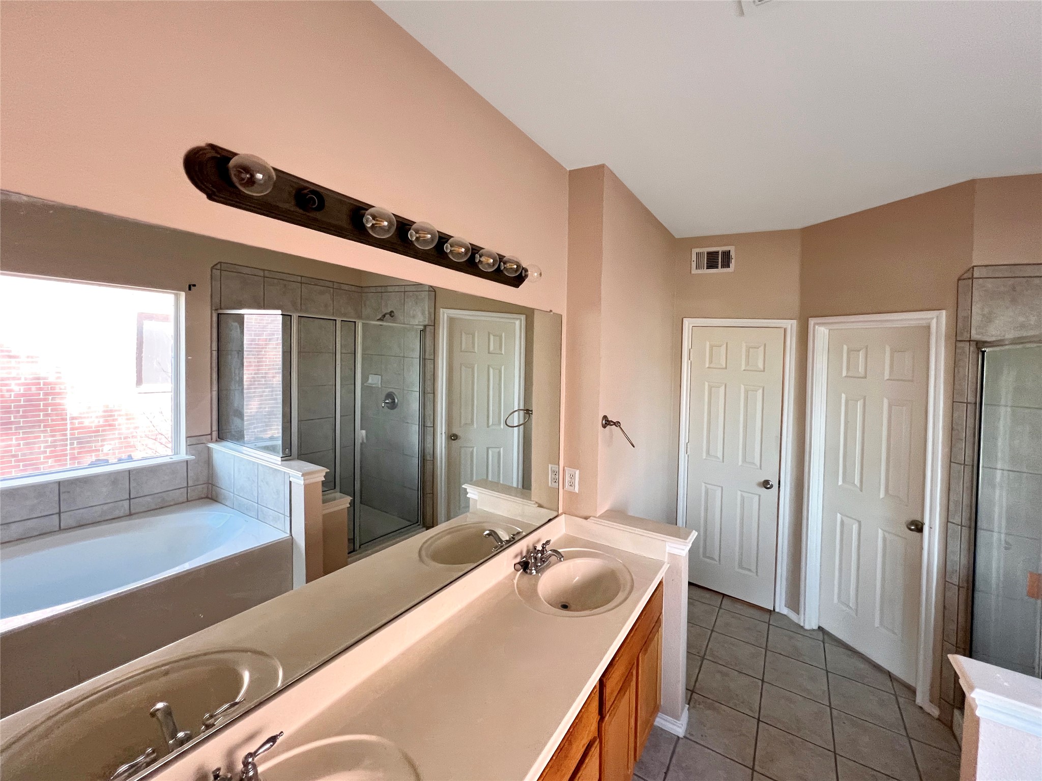 1203 Whitecreek Drive, Glenn Heights, TX, 75154