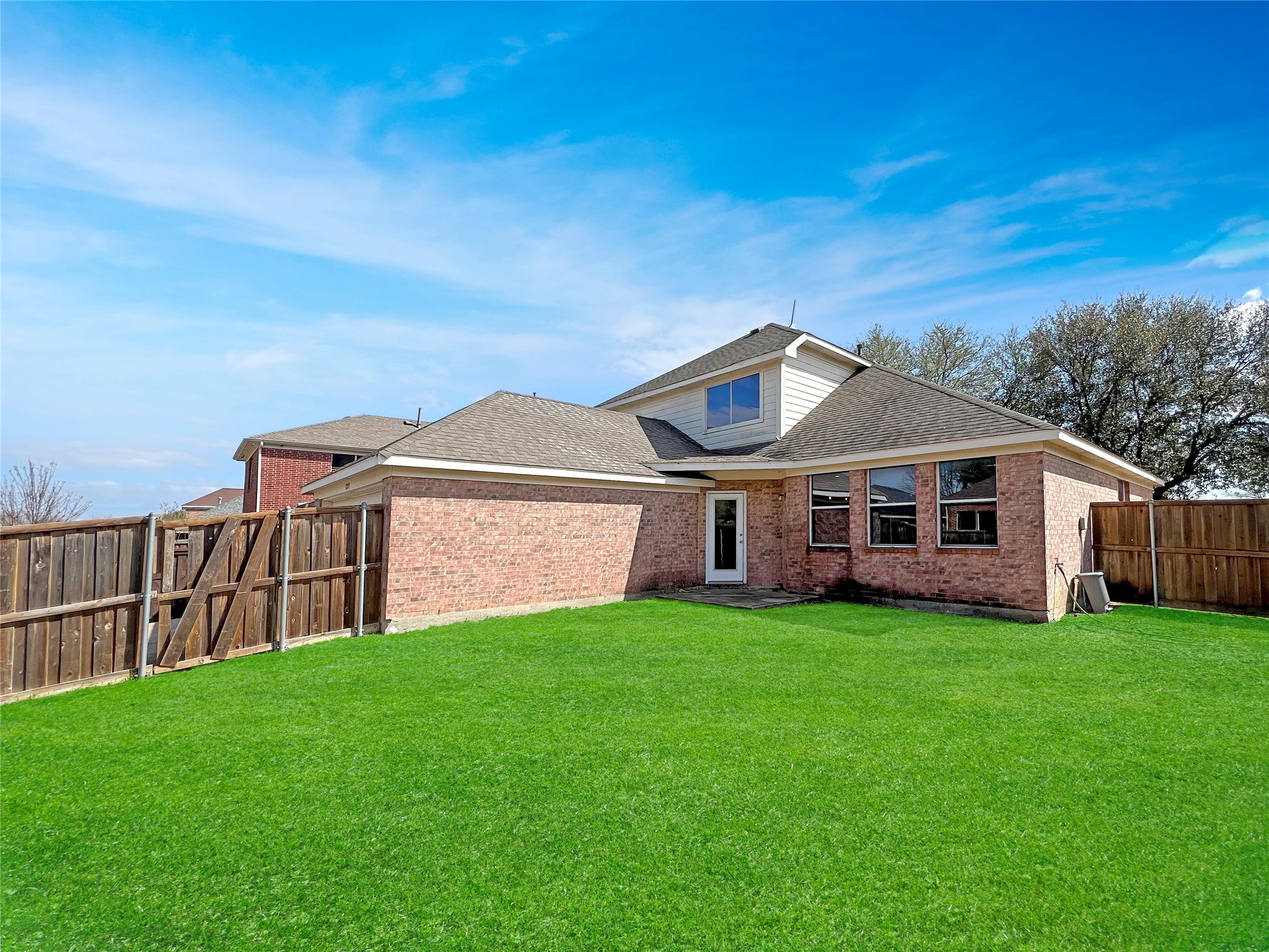 1203 Whitecreek Drive, Glenn Heights, TX, 75154