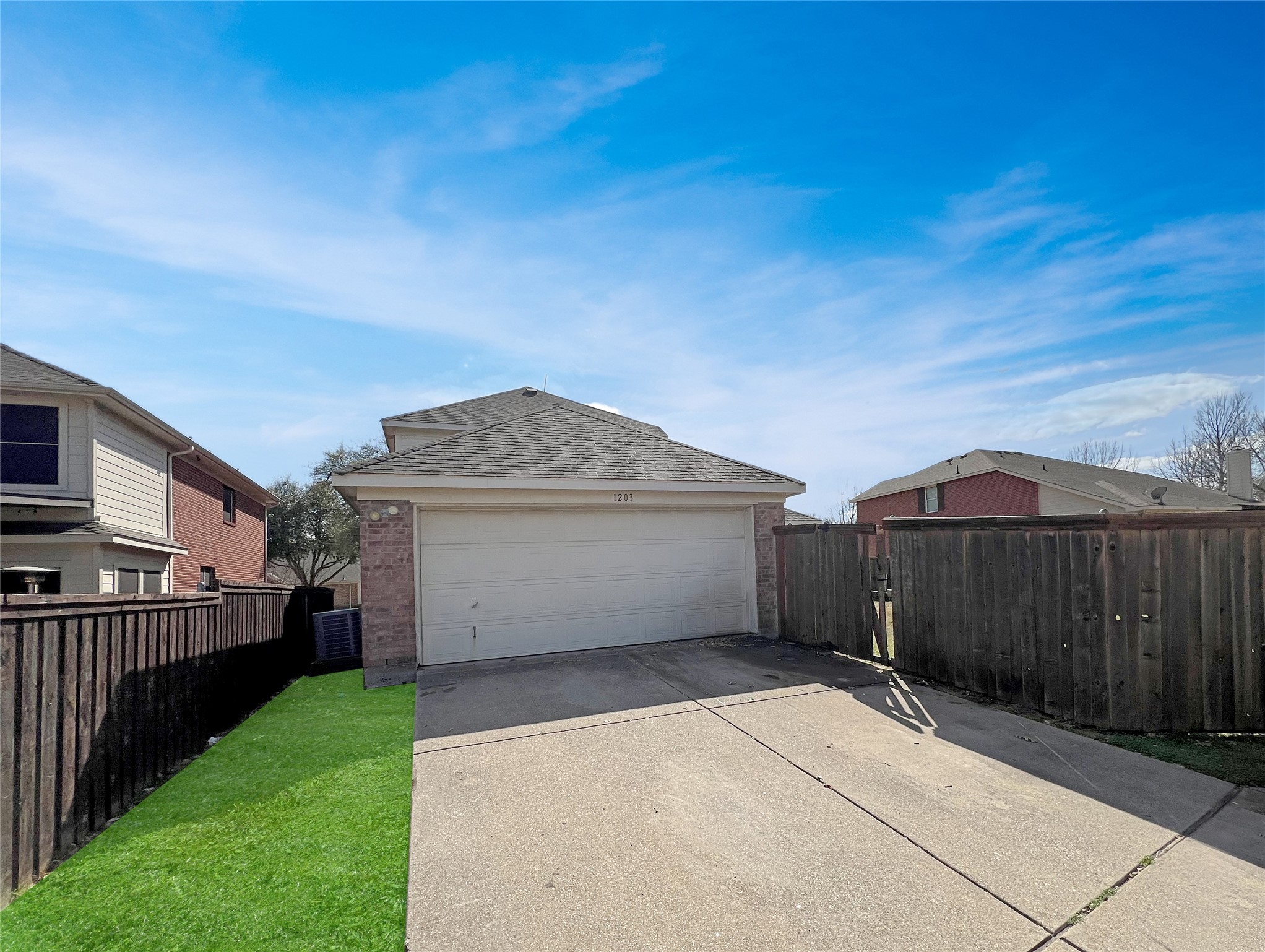 1203 Whitecreek Drive, Glenn Heights, TX, 75154