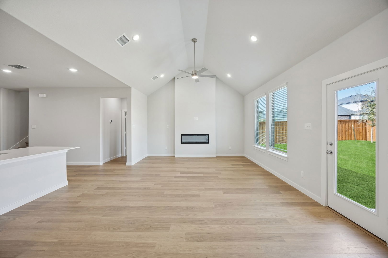 2100 Rowan Drive, Gunter, TX, 75058