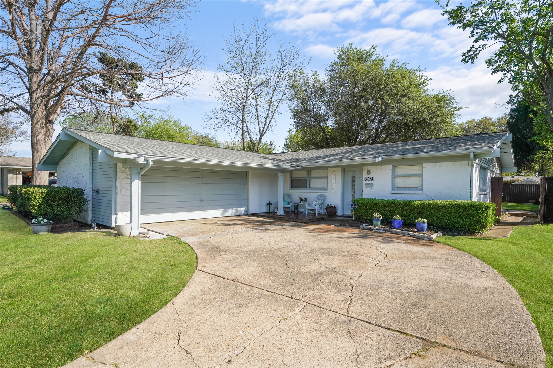 3218 Modella Avenue, Dallas, TX, 75229