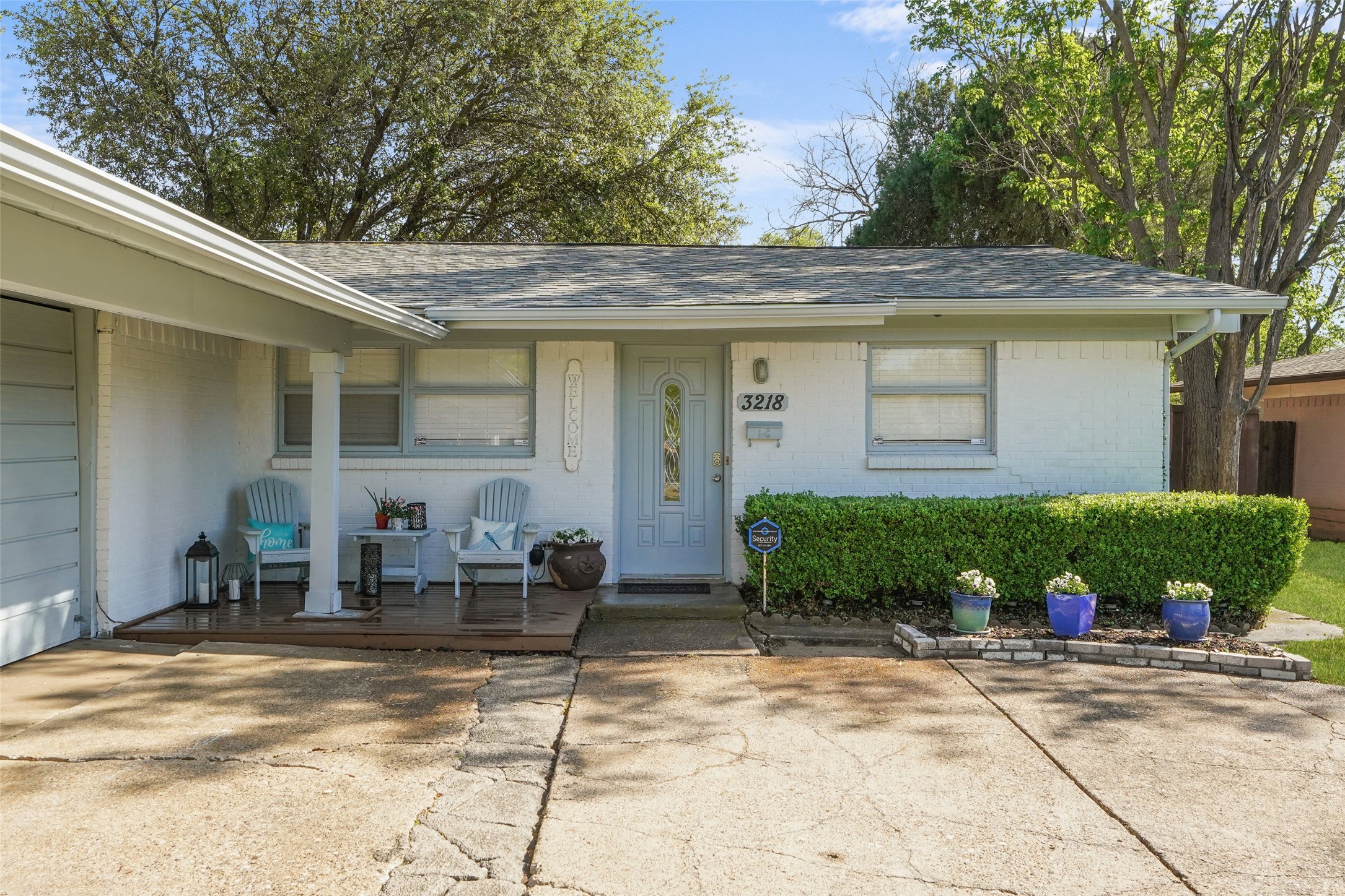 Property photo 03 of 3218 Modella Avenue, Dallas, TX 75229 | MLS #21219504