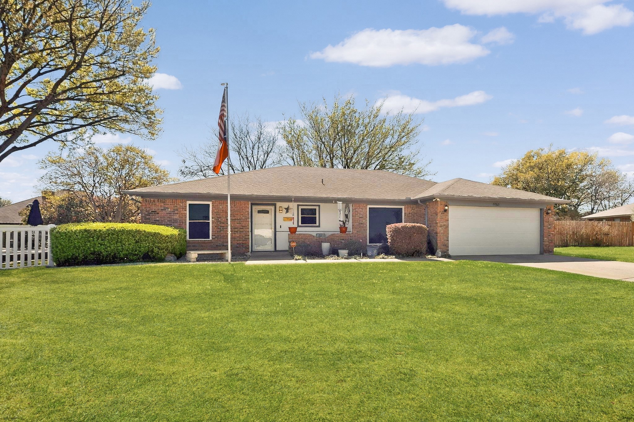 Property photo 01 of 3763 Ashley Court Fort, Worth, TX 76123 | MLS #21219693
