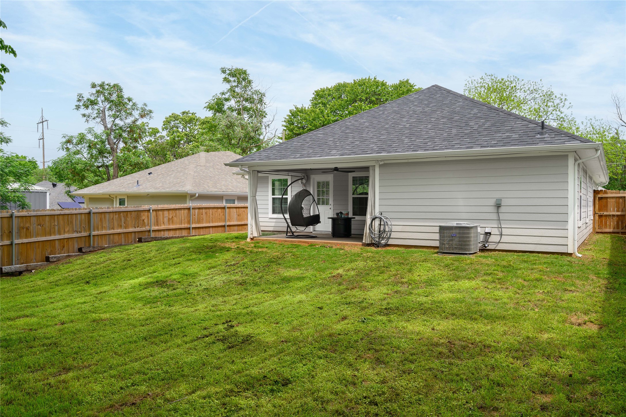 928 W Chase Street, Denison, TX, 75020