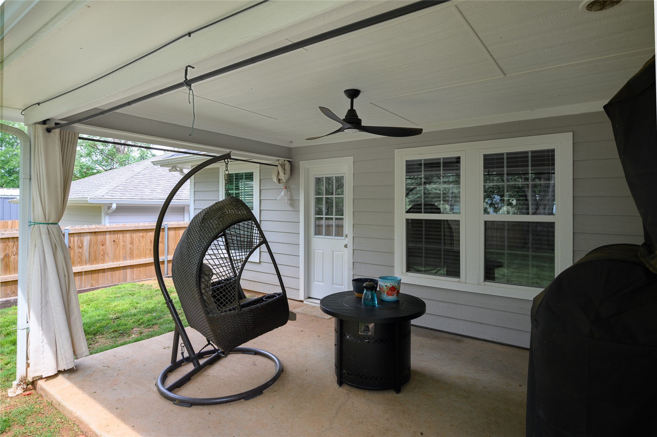 928 W Chase Street, Denison, TX, 75020