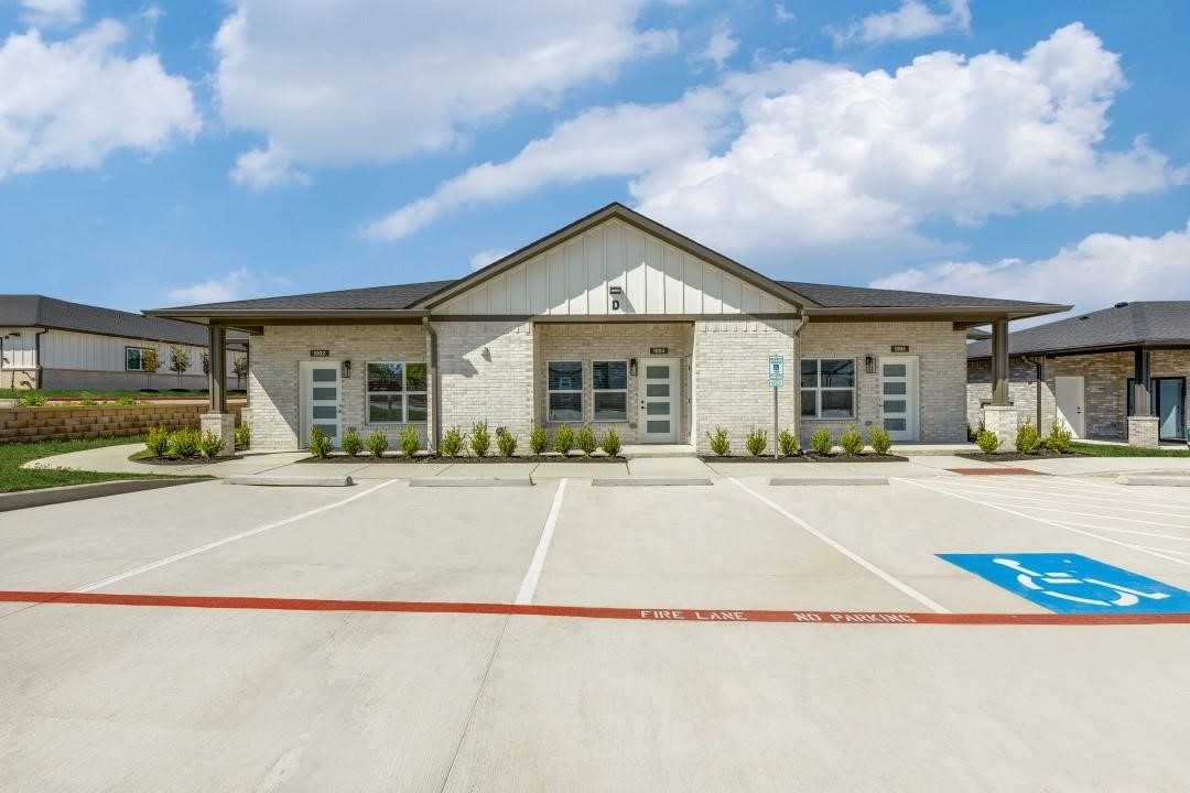 820 W McLeroy Boulevard UNIT&nbsp;2004, Saginaw, TX, 76179