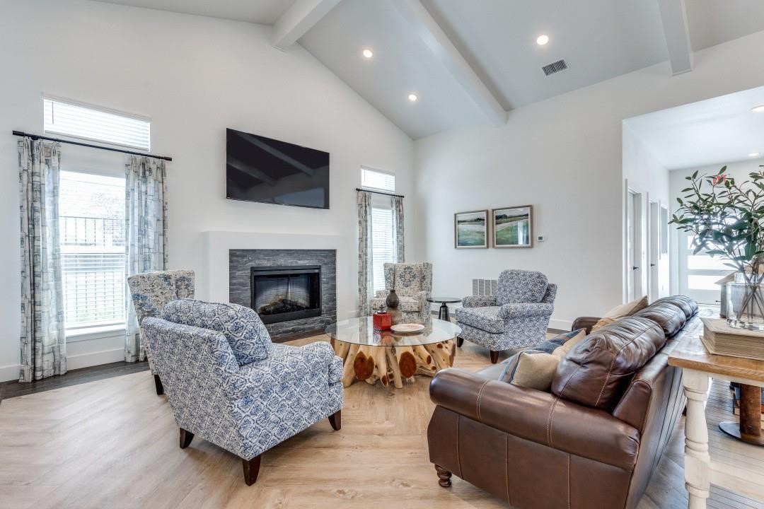820 W McLeroy Boulevard UNIT&nbsp;2004, Saginaw, TX, 76179
