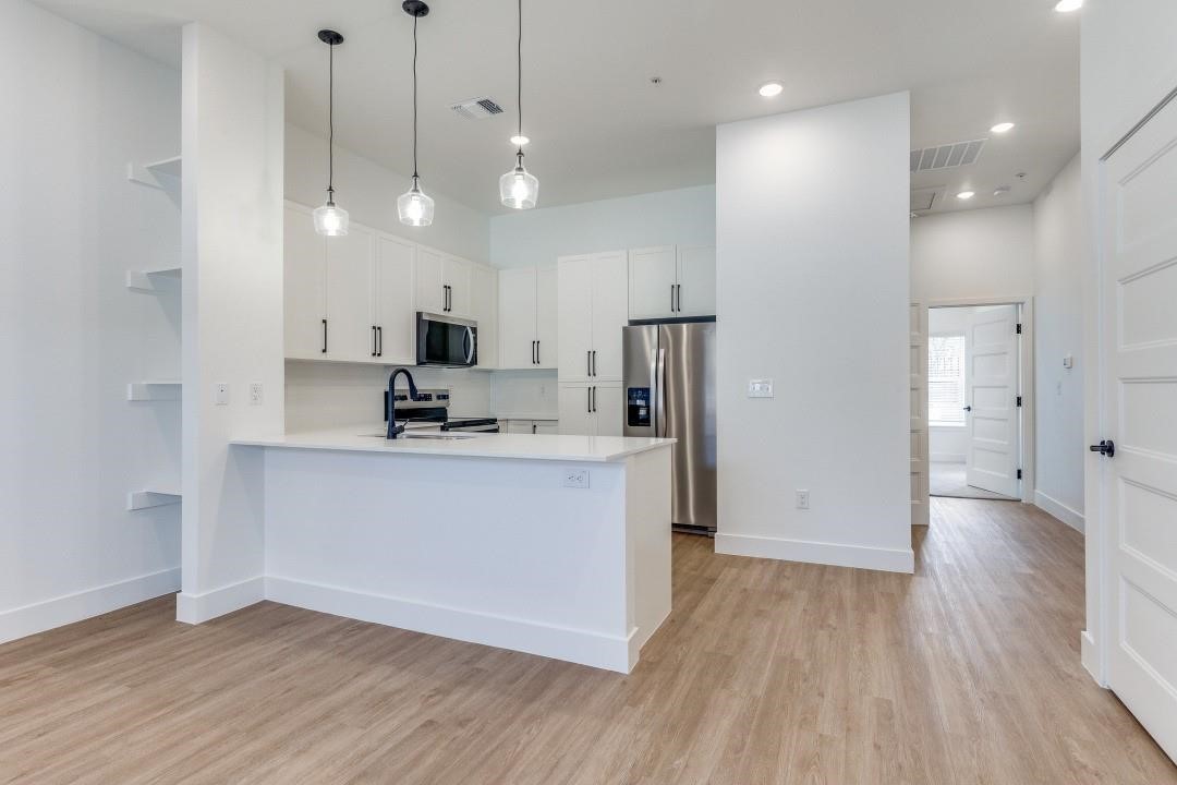 820 W McLeroy Boulevard UNIT&nbsp;2004, Saginaw, TX, 76179