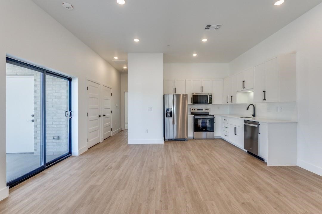 820 W McLeroy Boulevard UNIT&nbsp;2004, Saginaw, TX, 76179