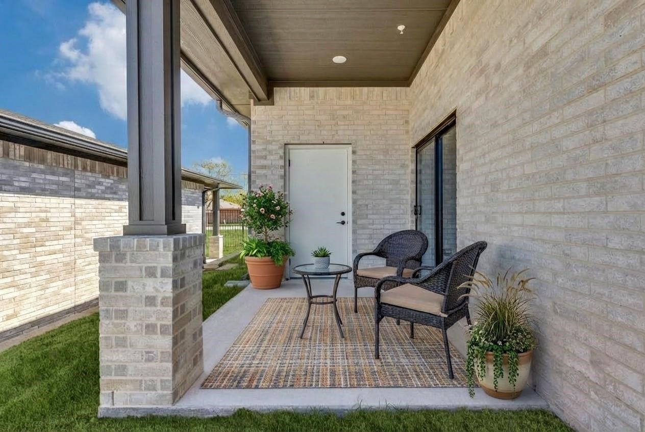 820 W McLeroy Boulevard UNIT&nbsp;2004, Saginaw, TX, 76179